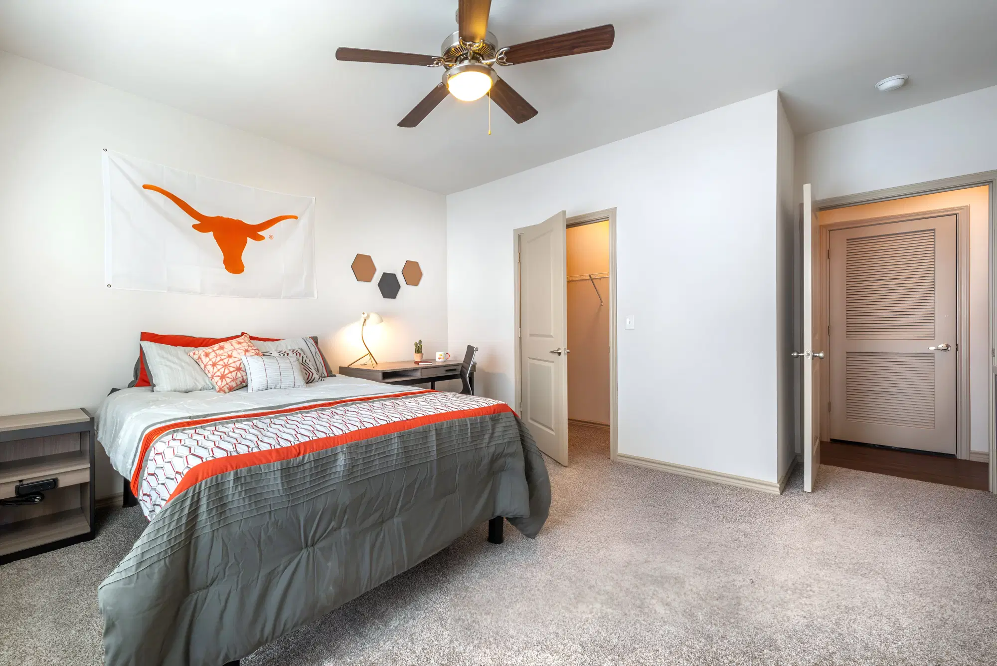 Villas on 26th, Austin – Room in 3 Bedroom 2 Bathroom | 3x2B