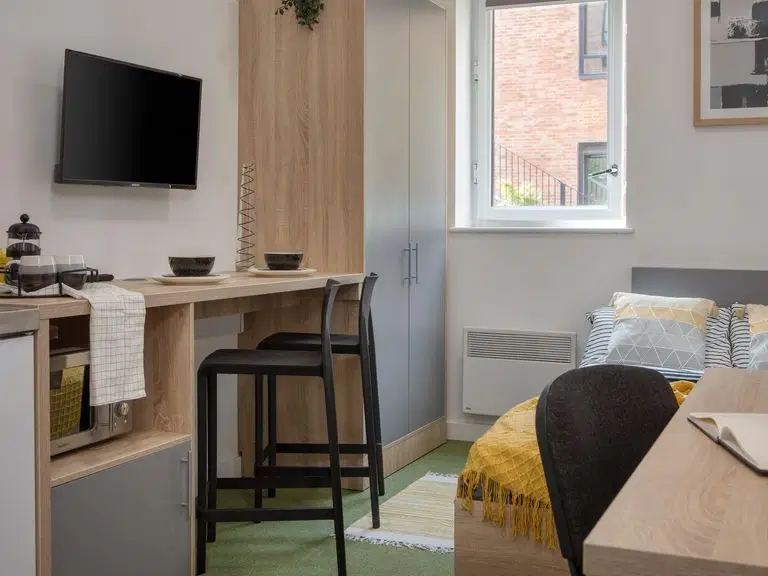 Globe Works, Birmingham – Standard Studio