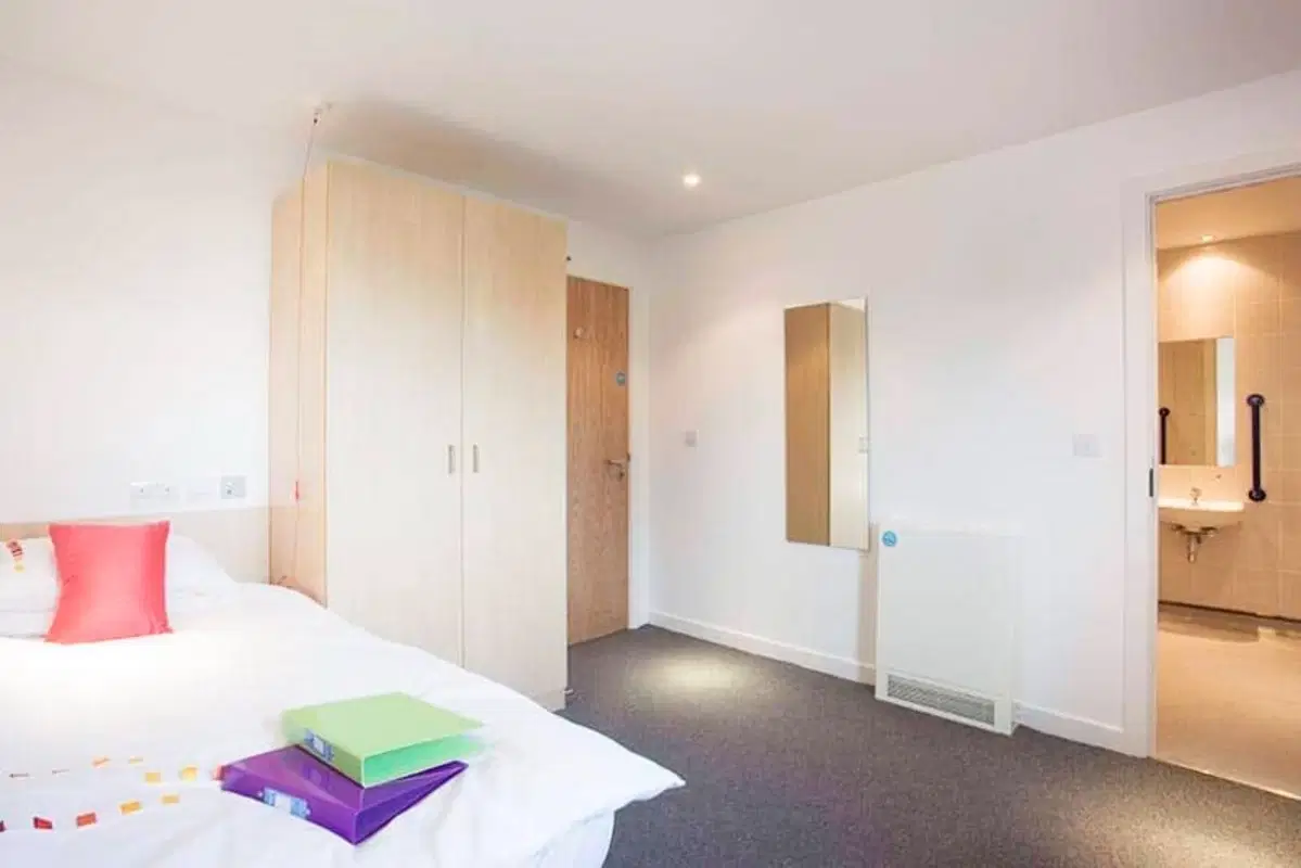 Edinburgh College Residence, Edinburgh – Studio Plus Dual Occupancy
