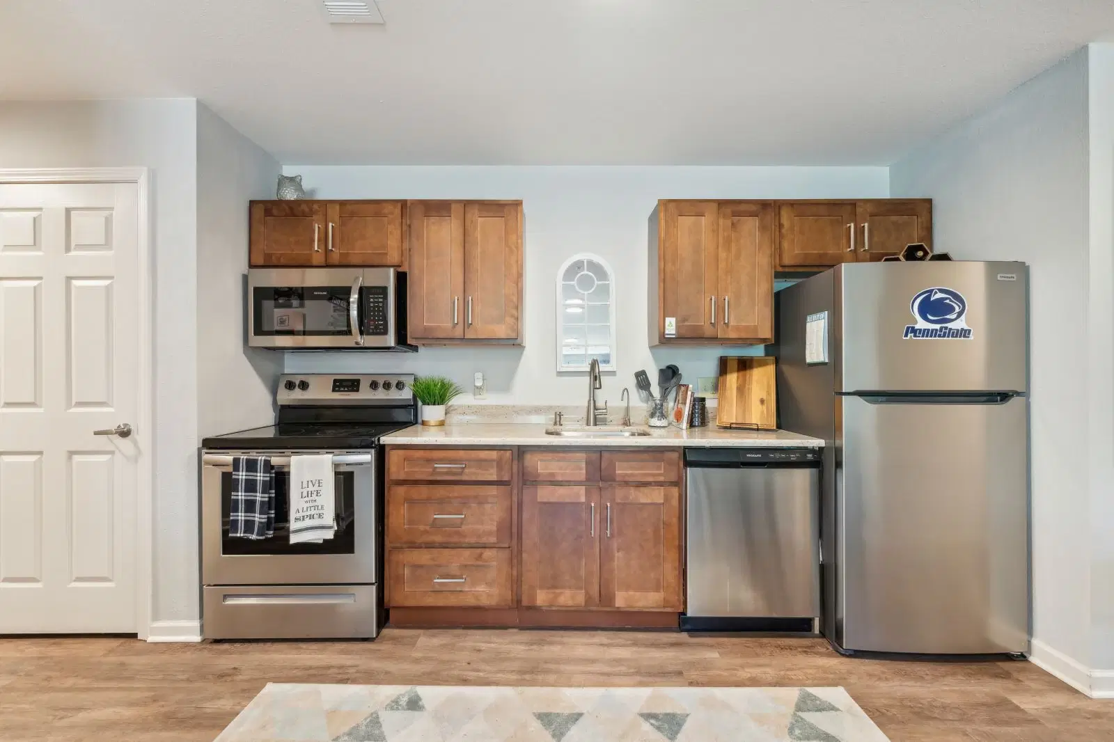The View, State College – Kitchen
