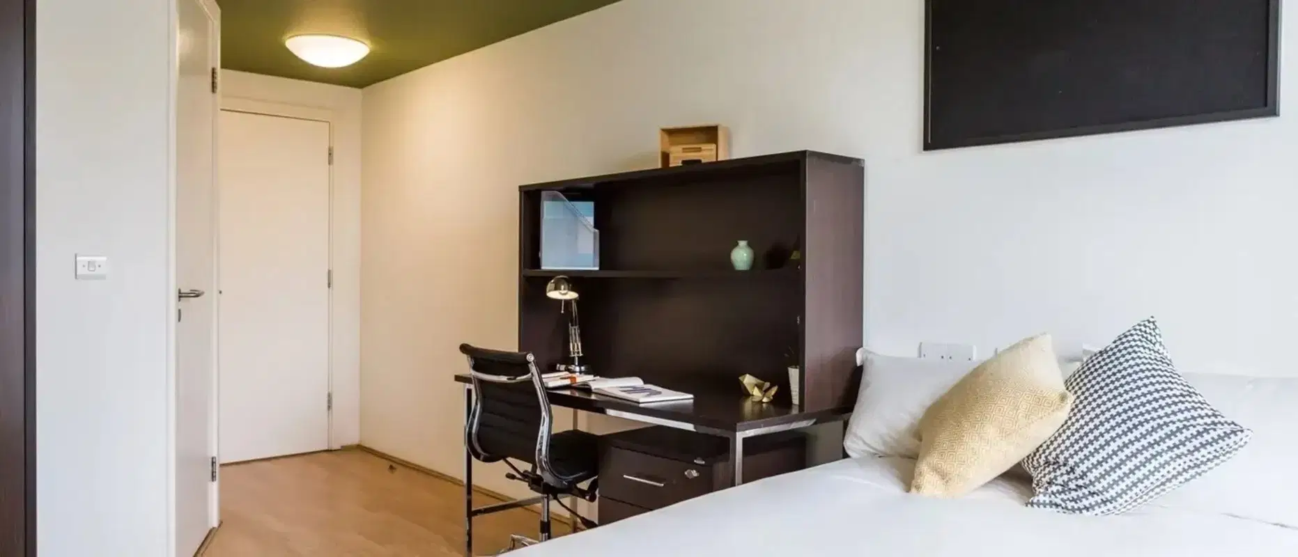 Chapter Spitalfields, London – Silver Ensuite