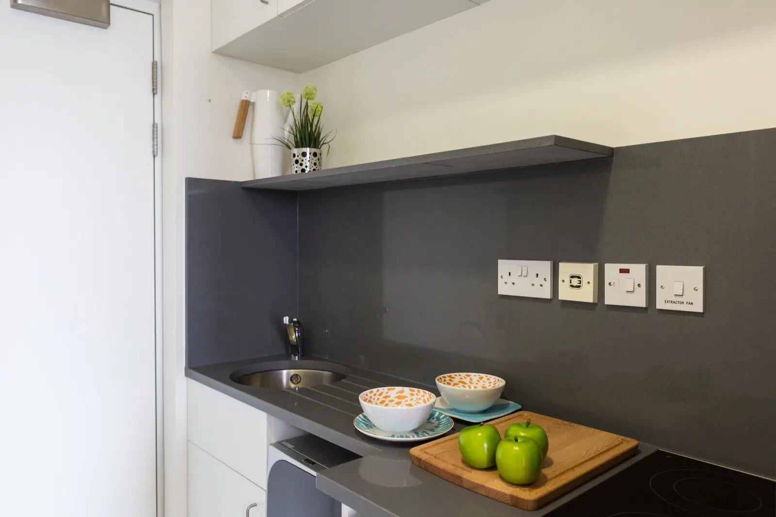 LST King's Cross Residence, London – Kitchen