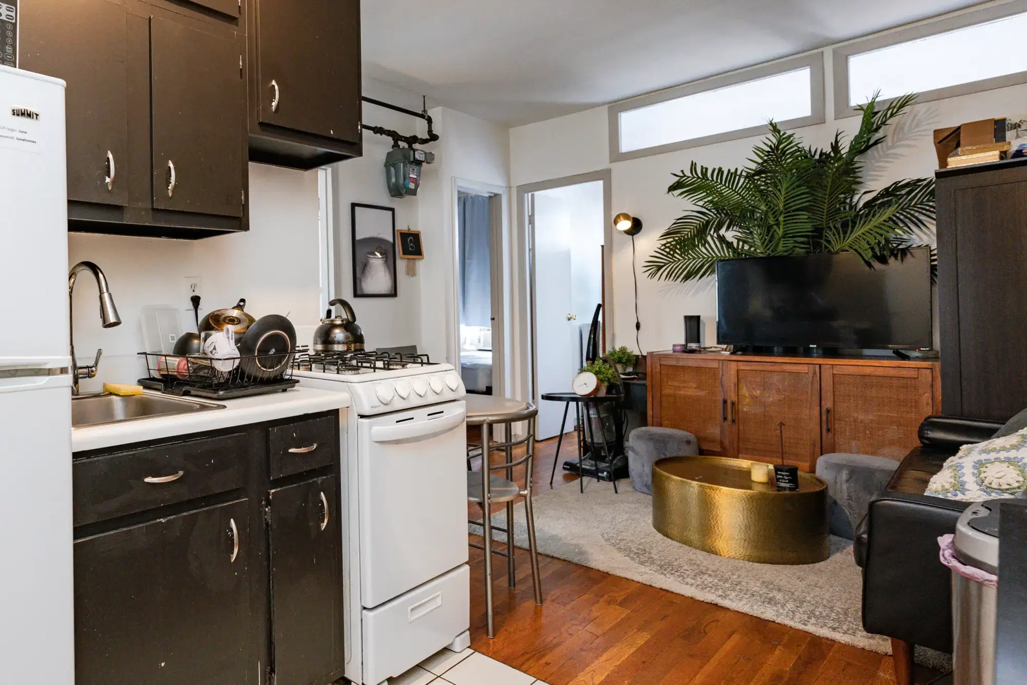 June Homes 10014, New York – Kitchen
