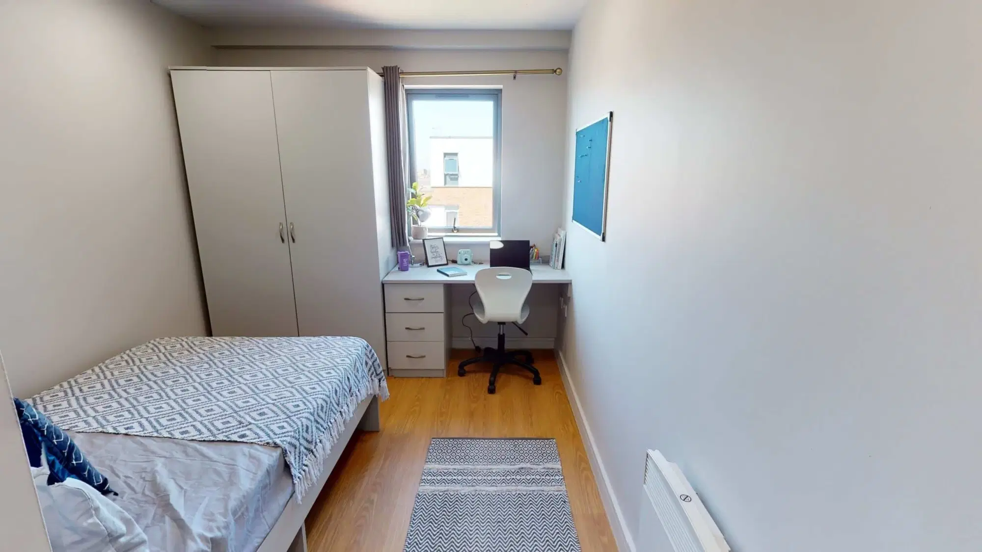 Queensland Place, Liverpool – 3 Bedroom Cluster Ensuite