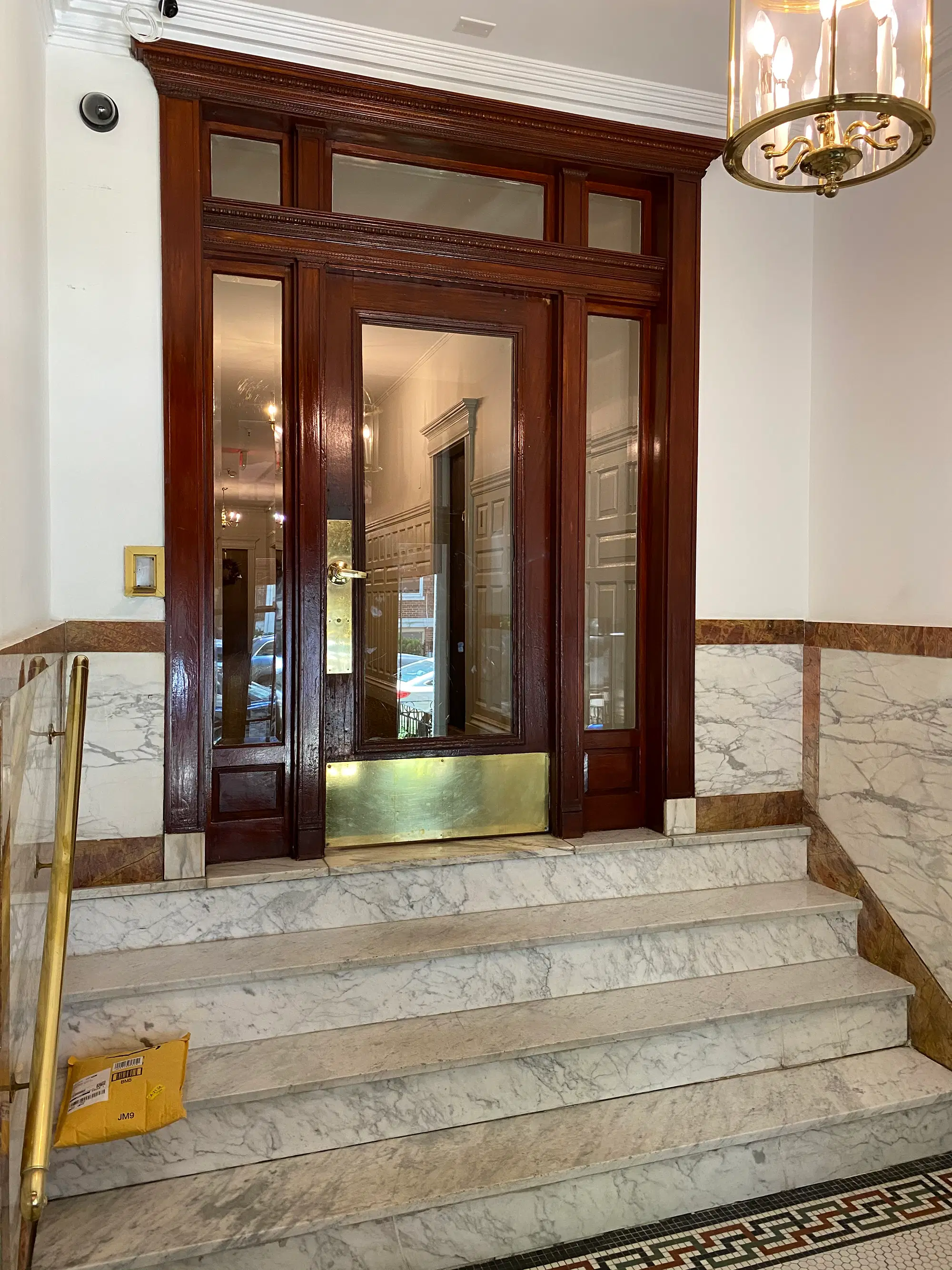 31 Queensberry Street, Boston – Exterior