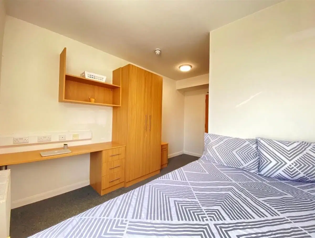 London House, High Wycombe – Classic Double Ensuite