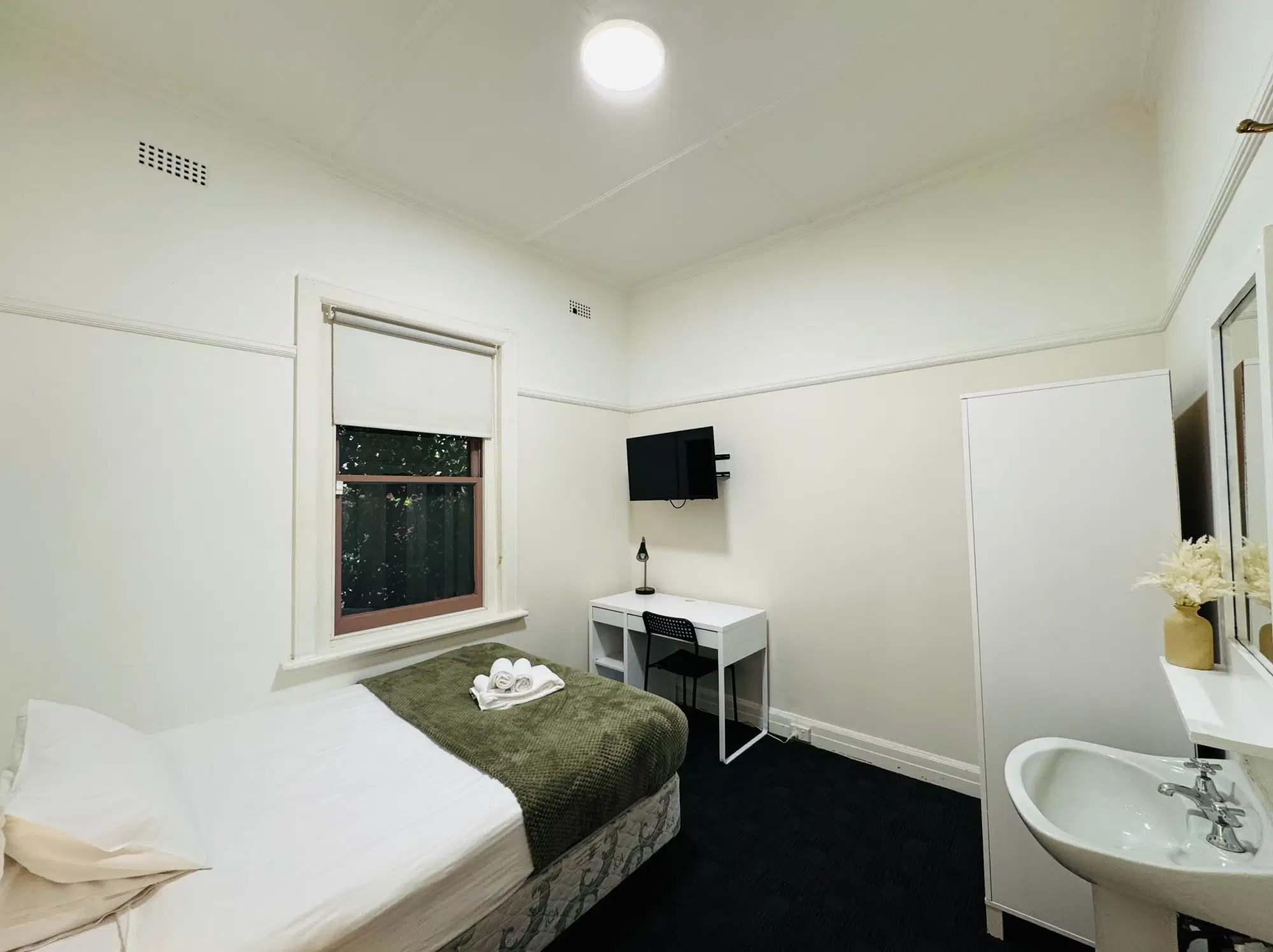 96 Barkly, Melbourne – Room 5 (Non Ensuite)