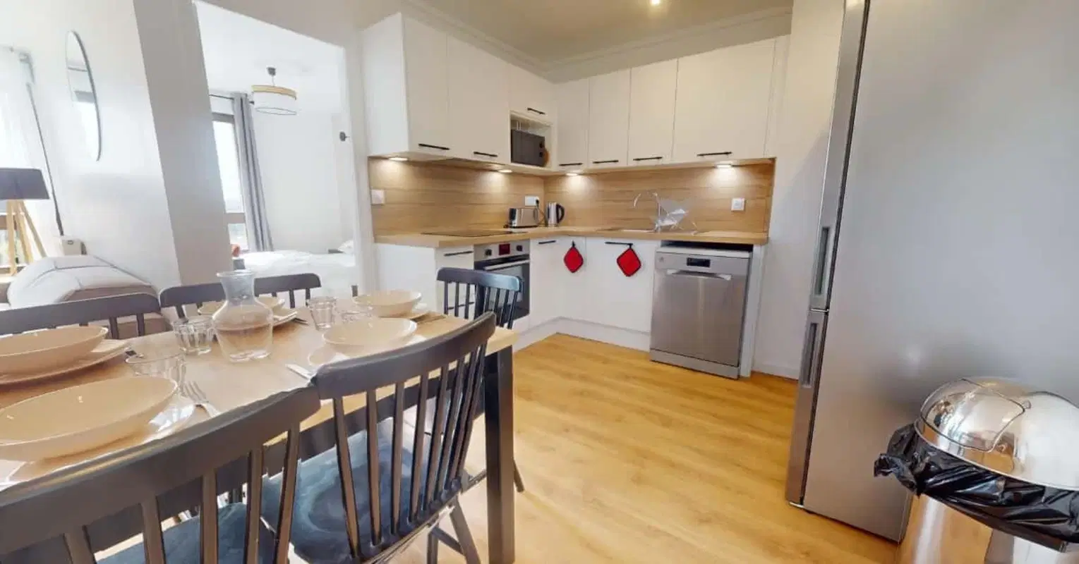 Rue Denfert Rochereau, Paris – Kitchen