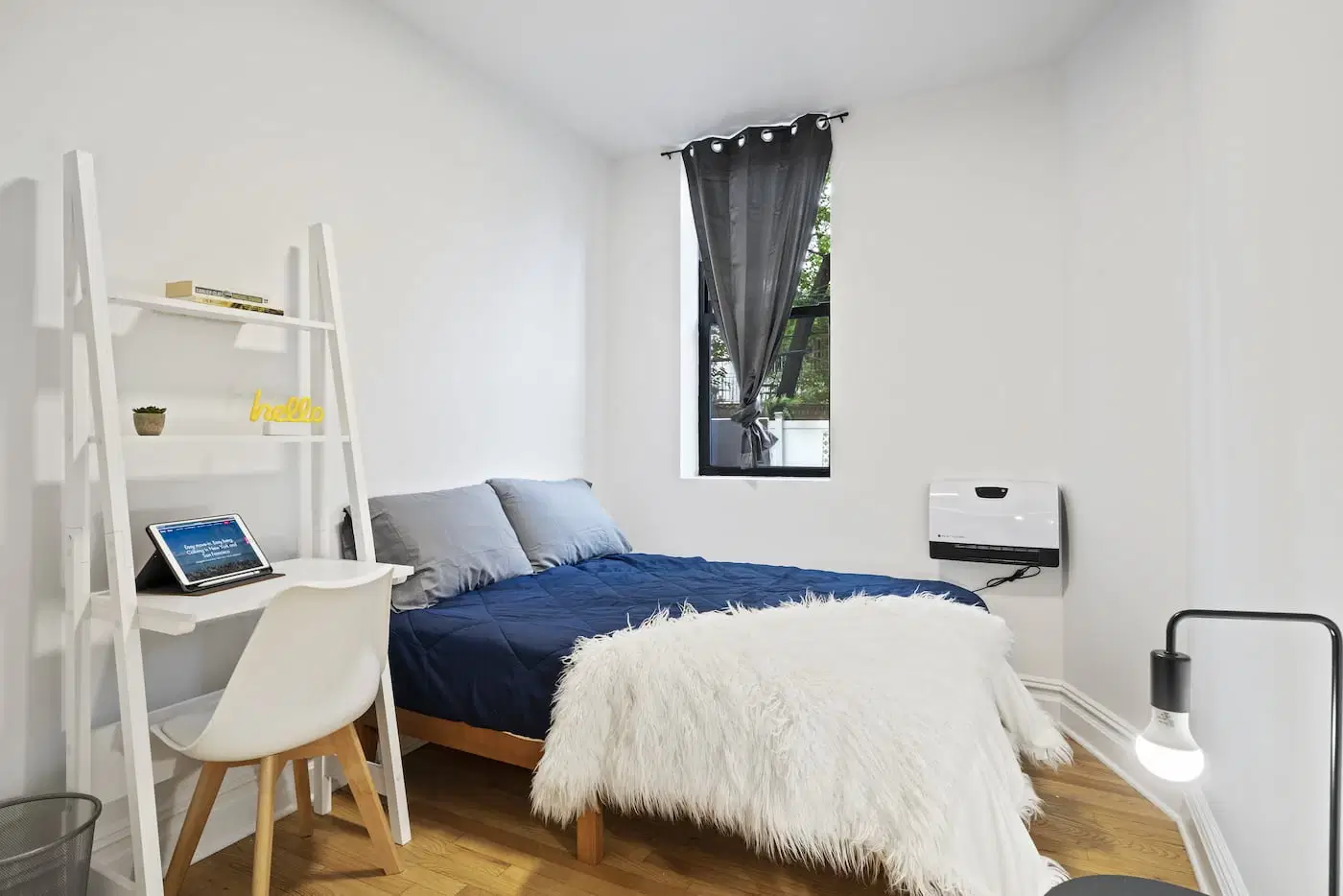 The Greenpoint House, New York – Standard Large