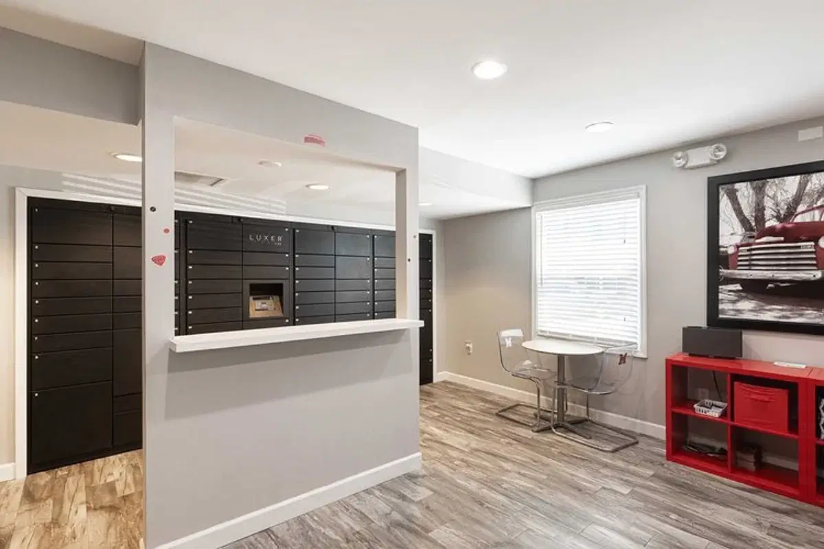 Oxford West, Oxford – Amenities