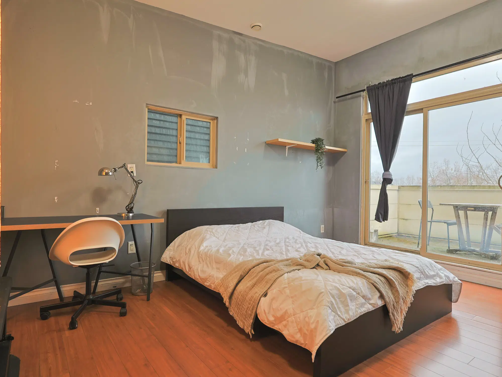 923 E Broadway, Vancouver – Stuttgart Room (1 Bed 1 Bath)