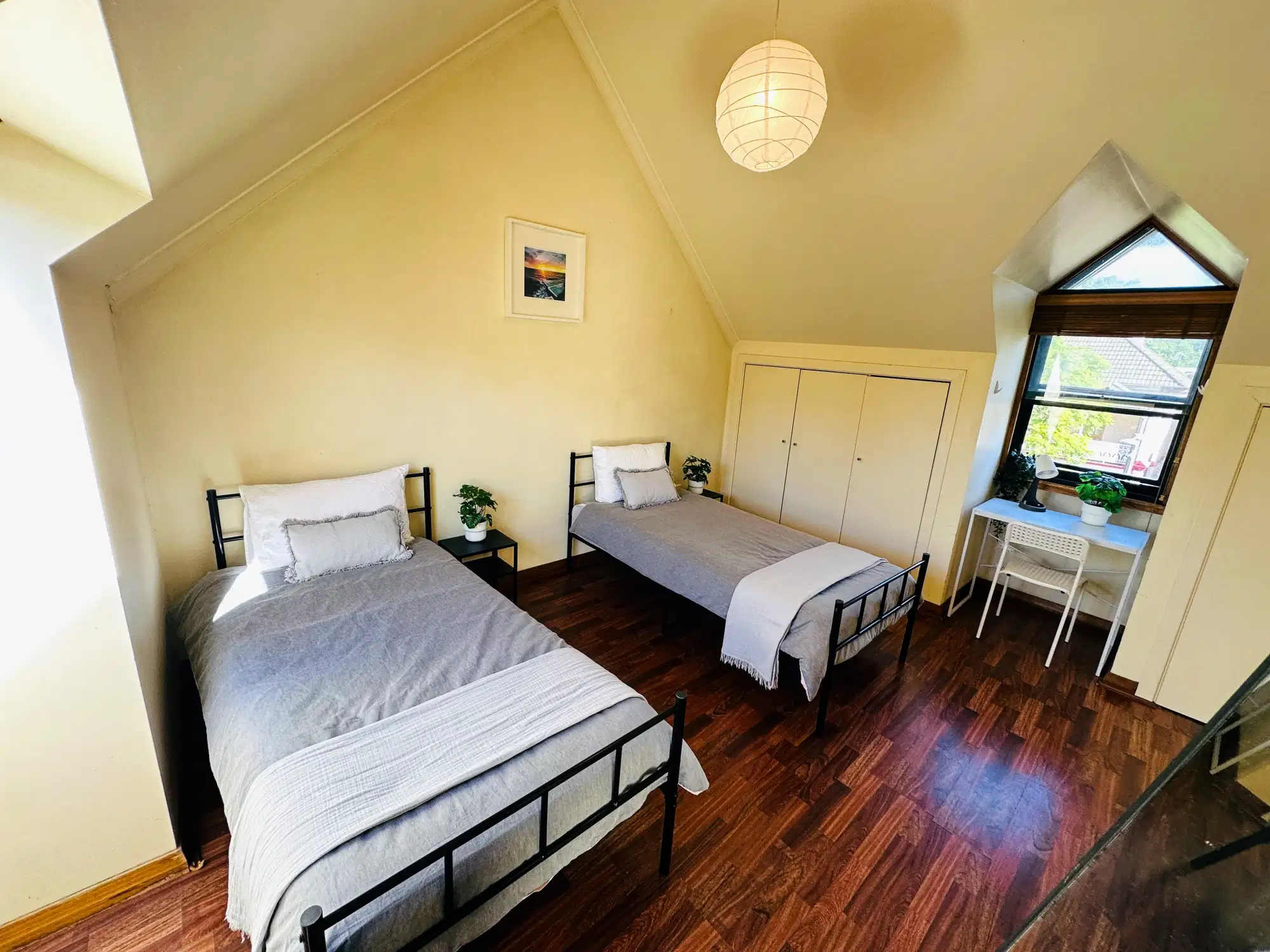 Room in a 5 Bedroom Apartment, 10/131 Glebe Point Road, Glebe, NSW Australia 2037