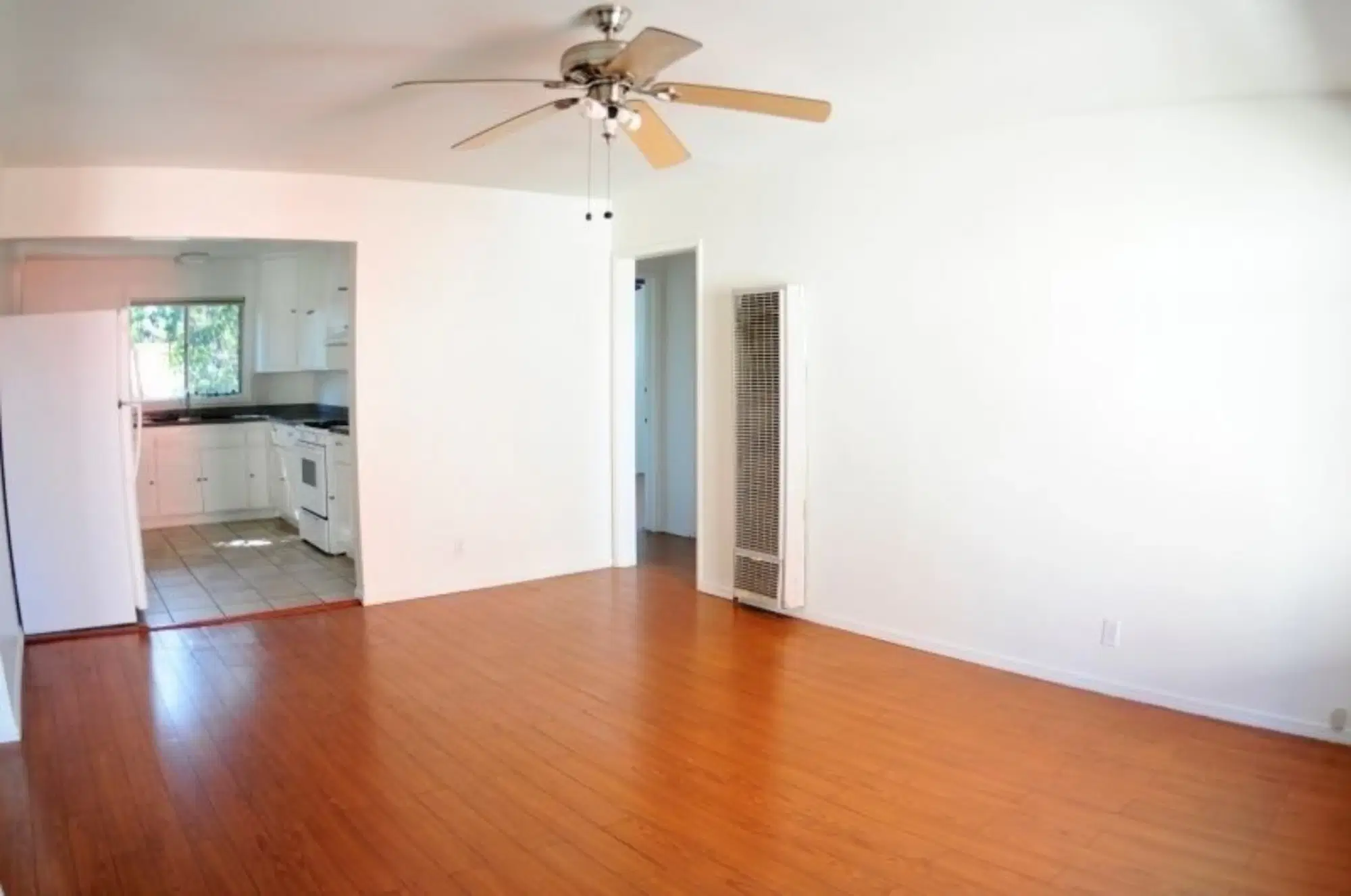 1204 W 24th St, Los Angeles – Kitchen