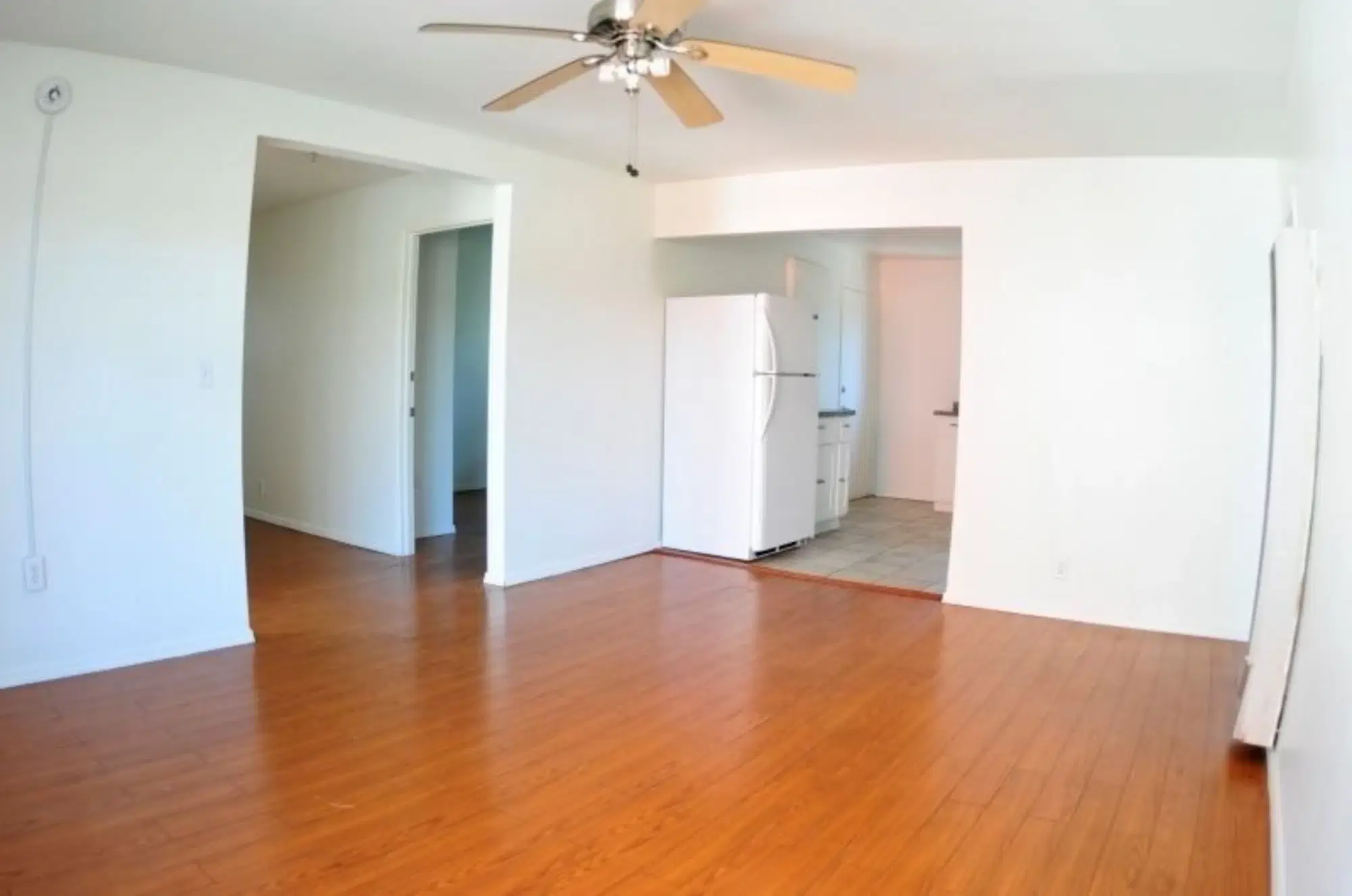 1204 W 24th St, Los Angeles – Kitchen