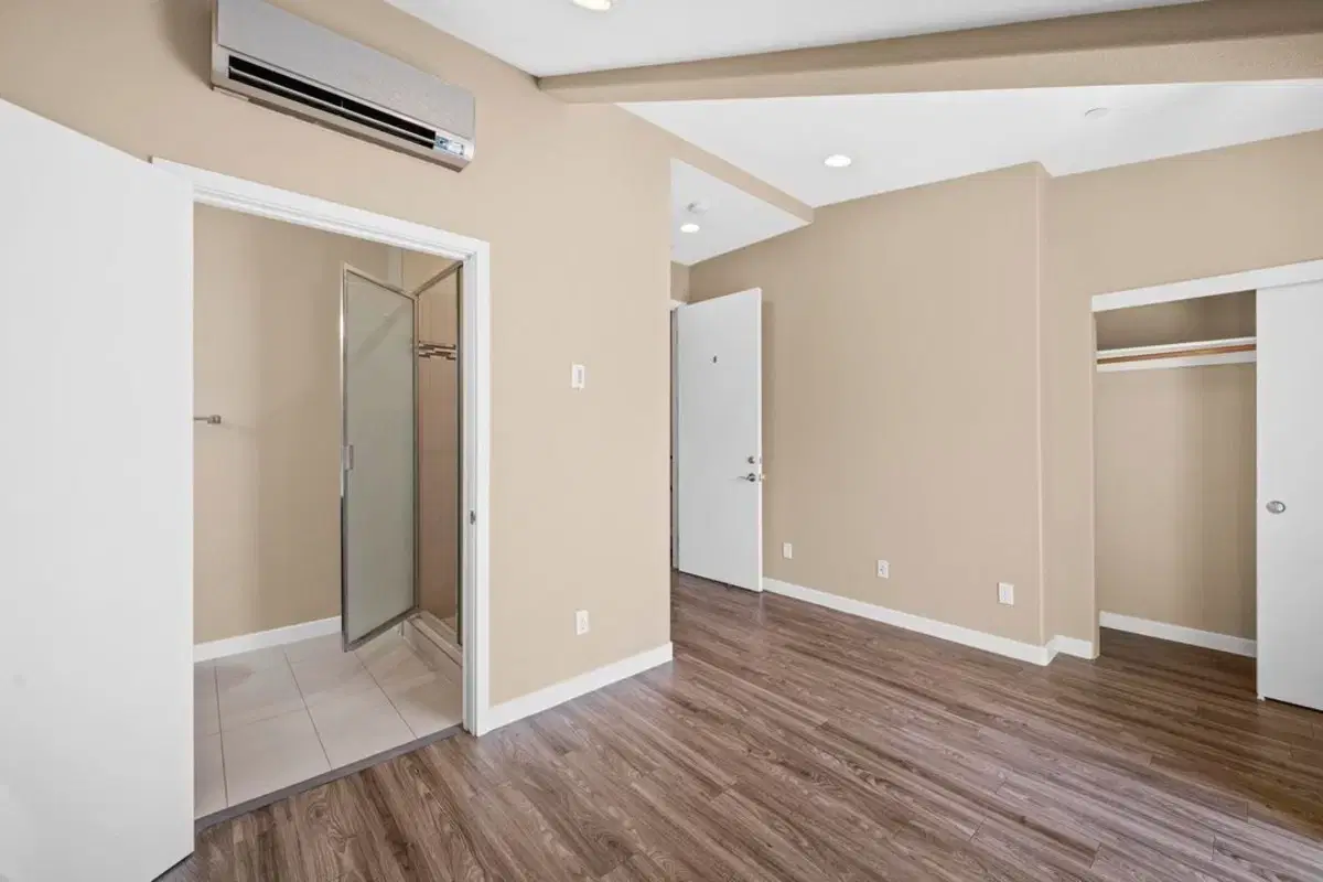 1225 W 30th St, Los Angeles – Bedroom