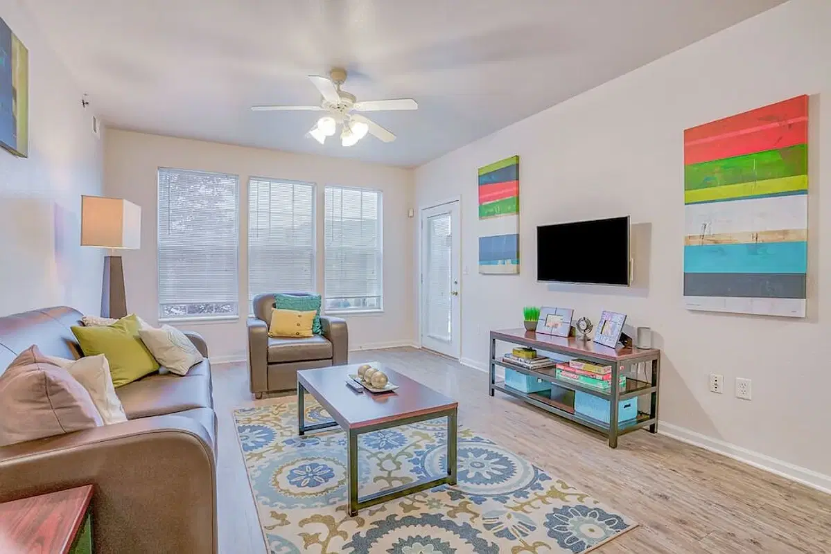 The Grindstone, Columbia – Amenities