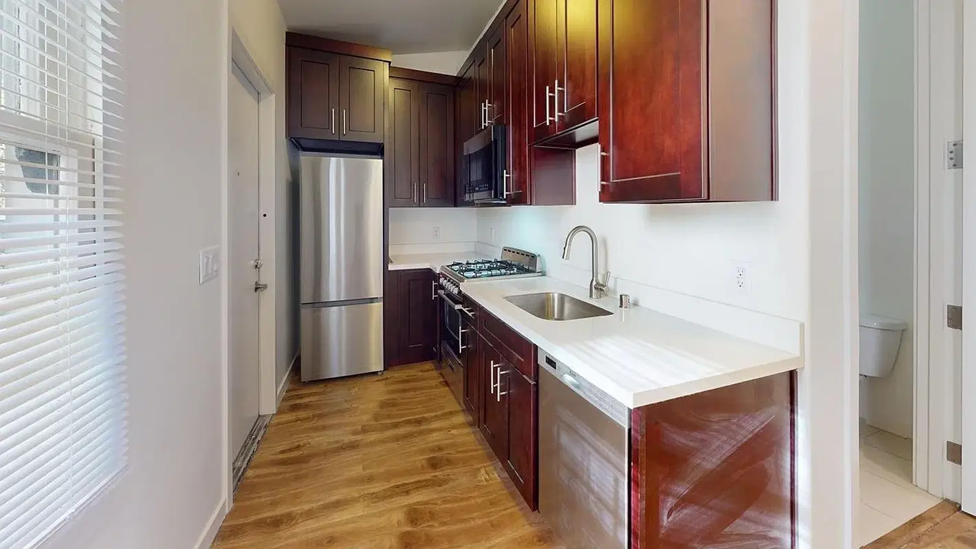 1227 W 30th St, Los Angeles – Kitchen