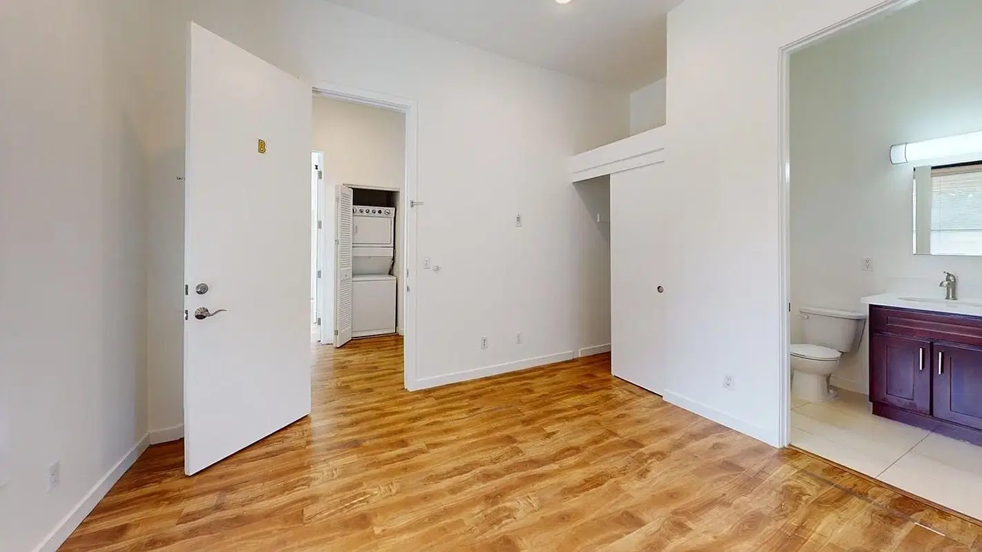 1227 W 30th St, Los Angeles