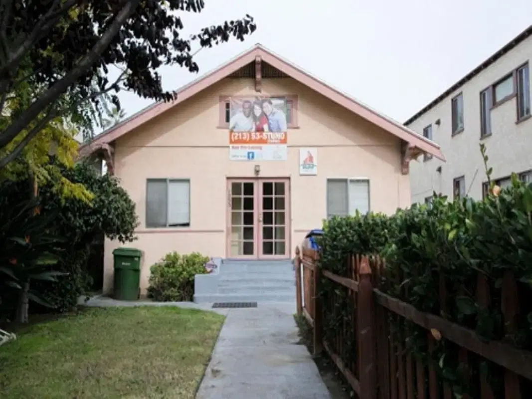 1253 W 36th Pl, Los Angeles – Exterior