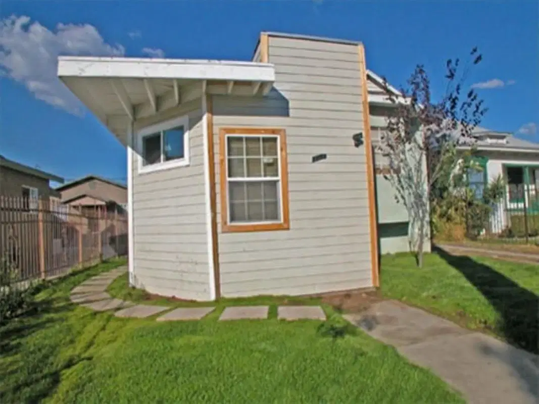1293 W 36th St, Los Angeles – Exterior