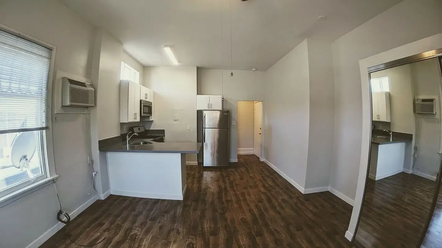 2639 Monmouth Ave, Los Angeles – Kitchen