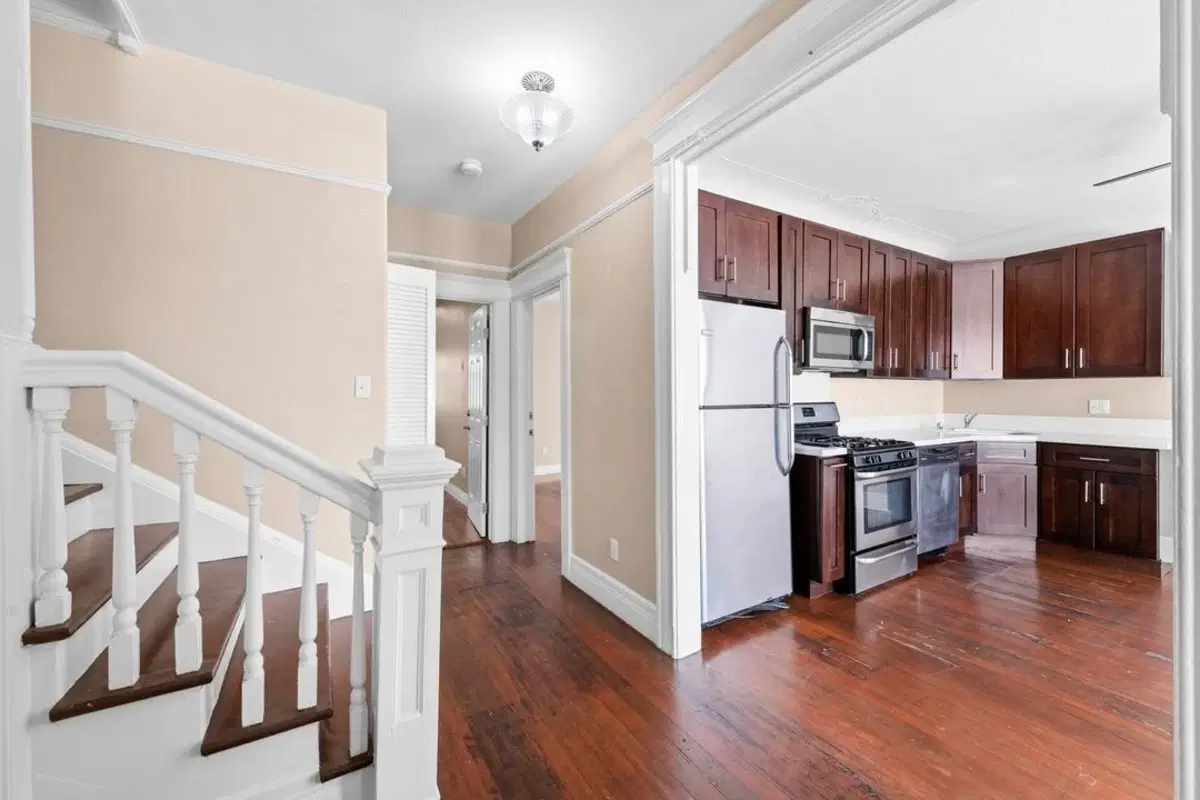 2660 Orchard Ave, Los Angeles – Kitchen