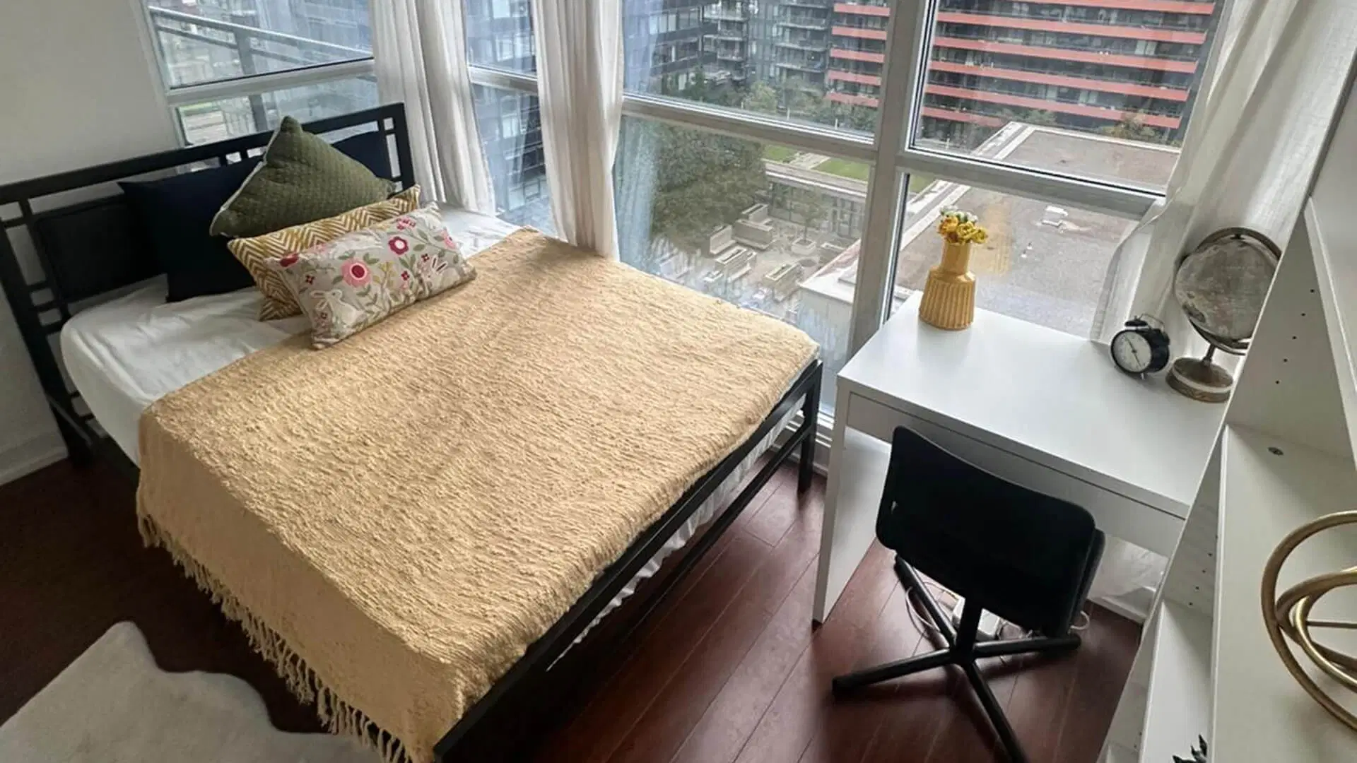 Liwinco The City Place, Toronto – Flex Premium | ON M5V 3Z5 | 2190