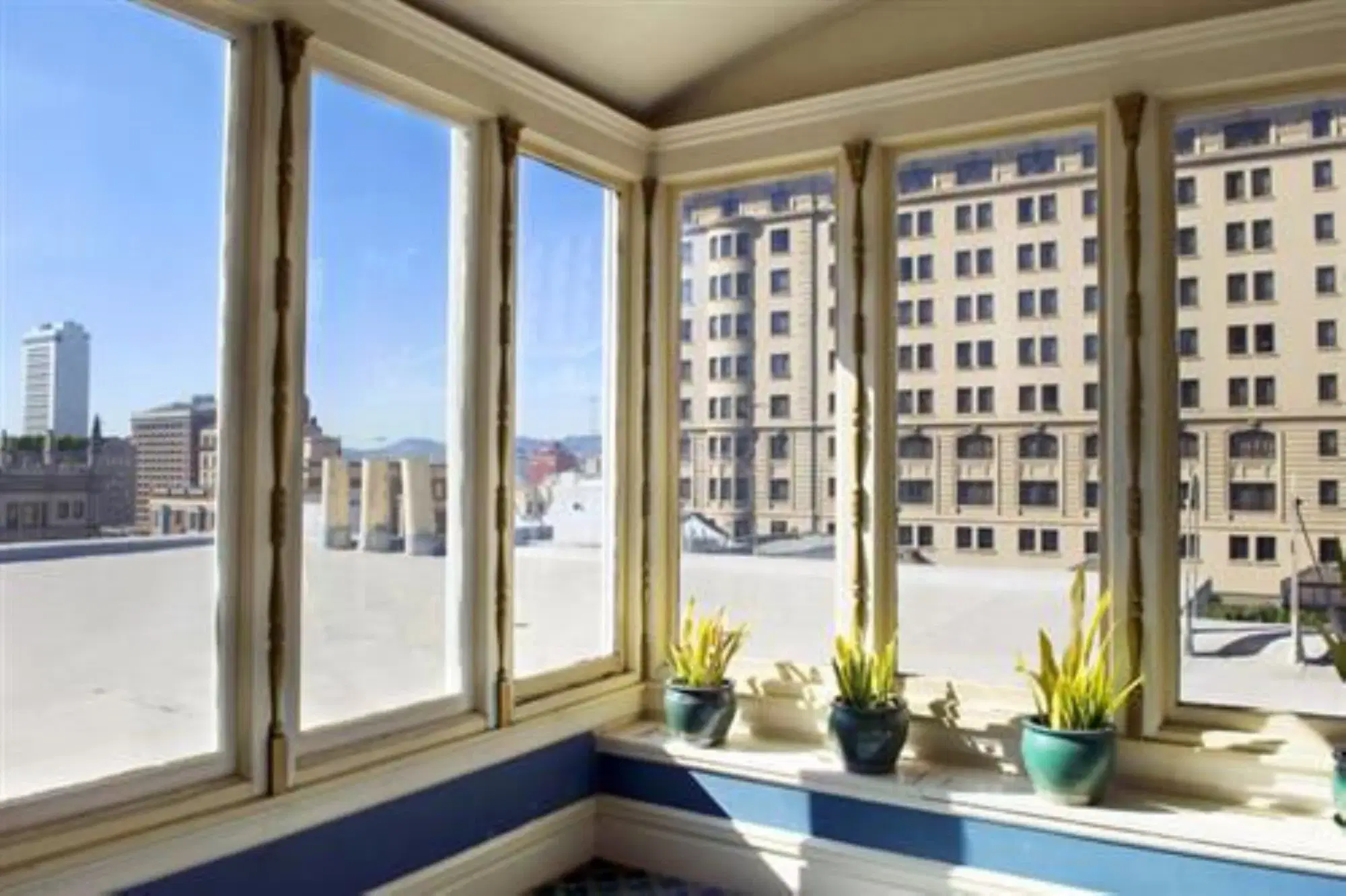 Nob Hill, San Francisco – Common Area