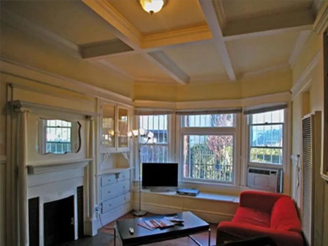 3417 Catalina St, Los Angeles – Common Area