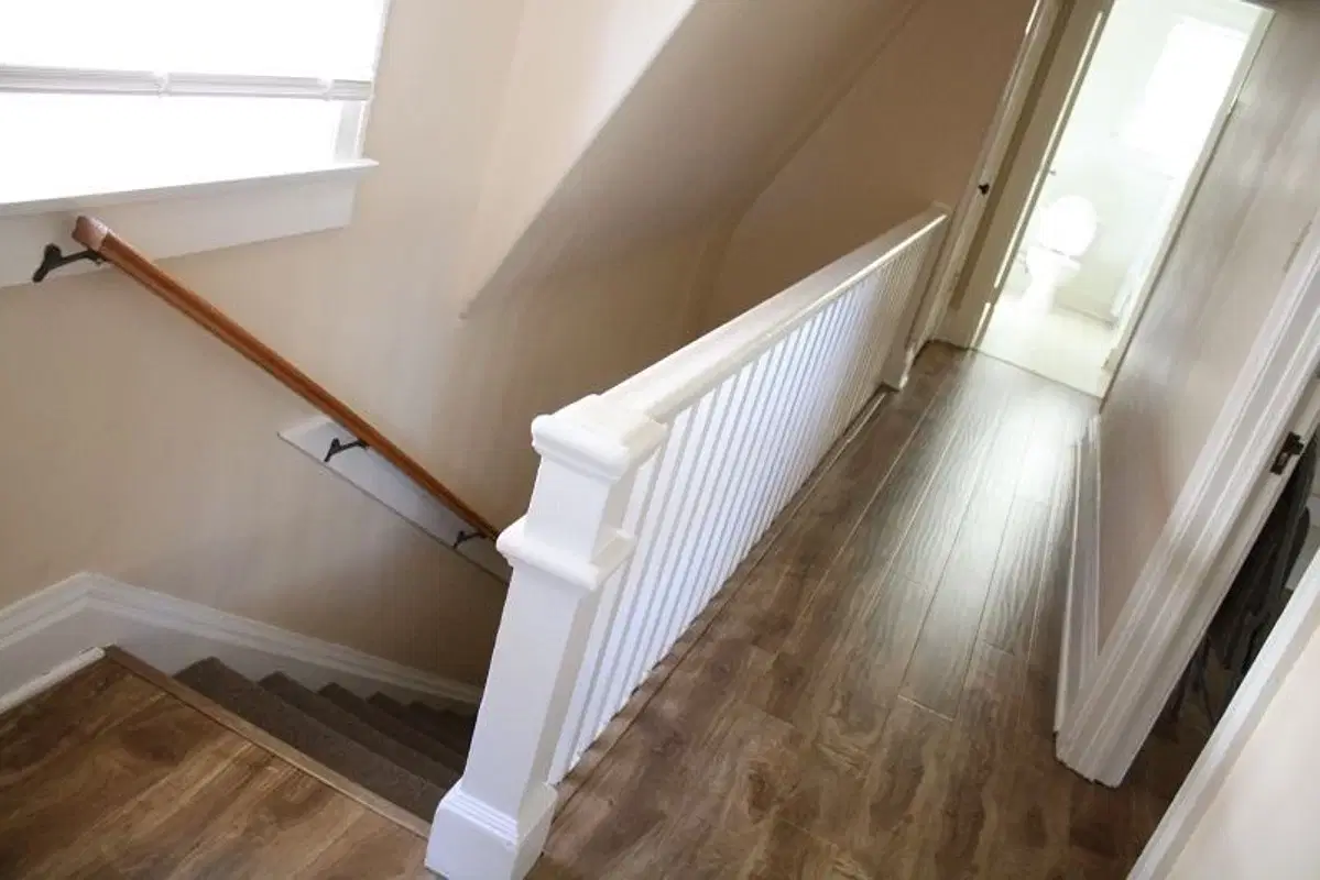 956 W 23rd St, Los Angeles – Common Area