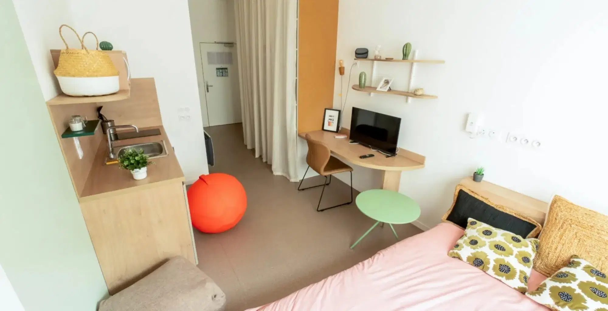 Villejuif, Paris – Studio