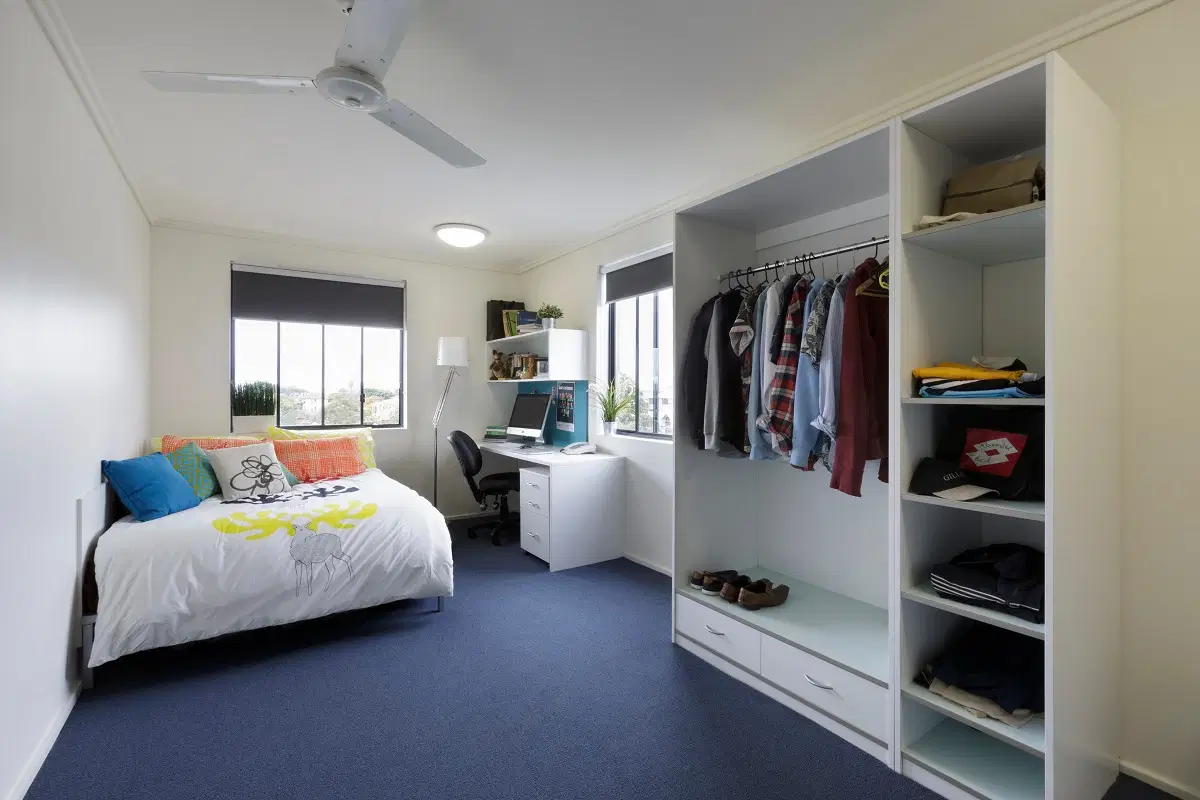 Sydney University Village, Sydney – Studio with Kitchenette