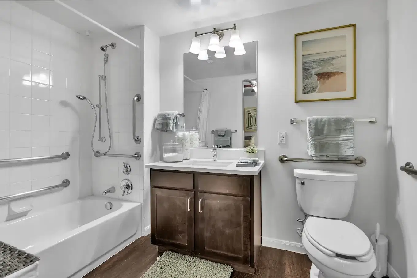 GrandMarc, Austin – Bathroom