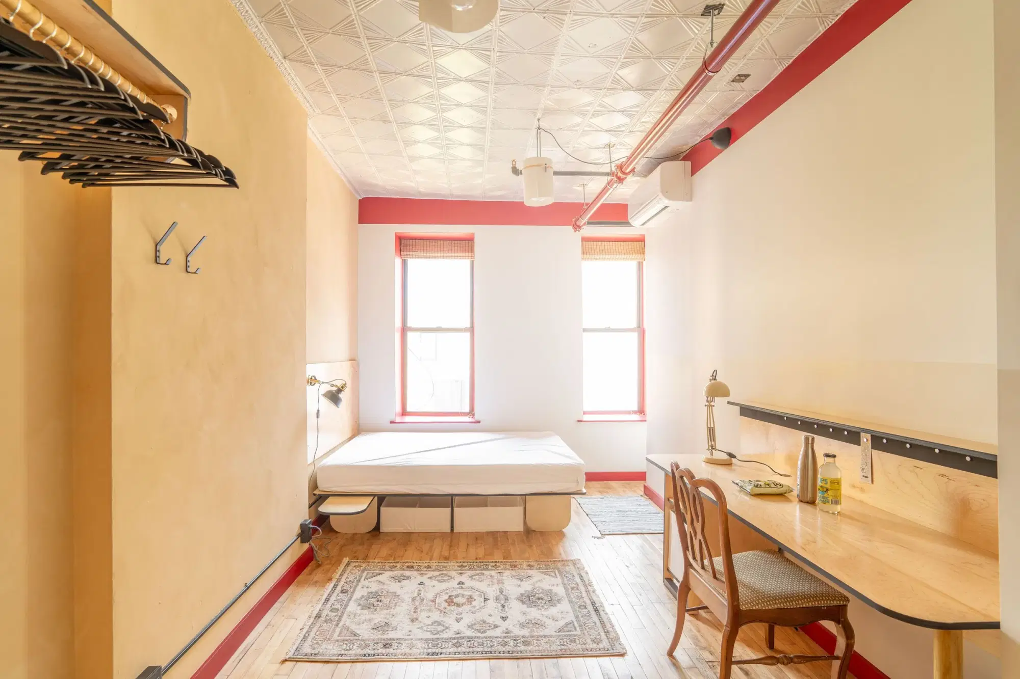 Crown 1362, New York – Classic+ Room in 9 Bed 4 Bath (Unit 2)