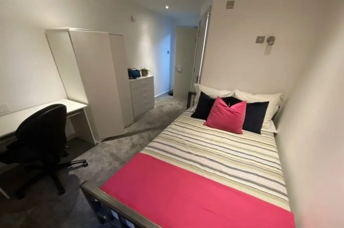 Mooregate House, Nottingham – Double Ensuite Room