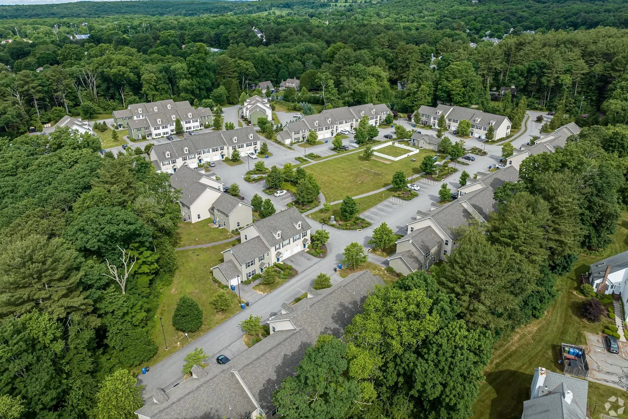 Meadowbrook Gardens, Mansfield – Exterior