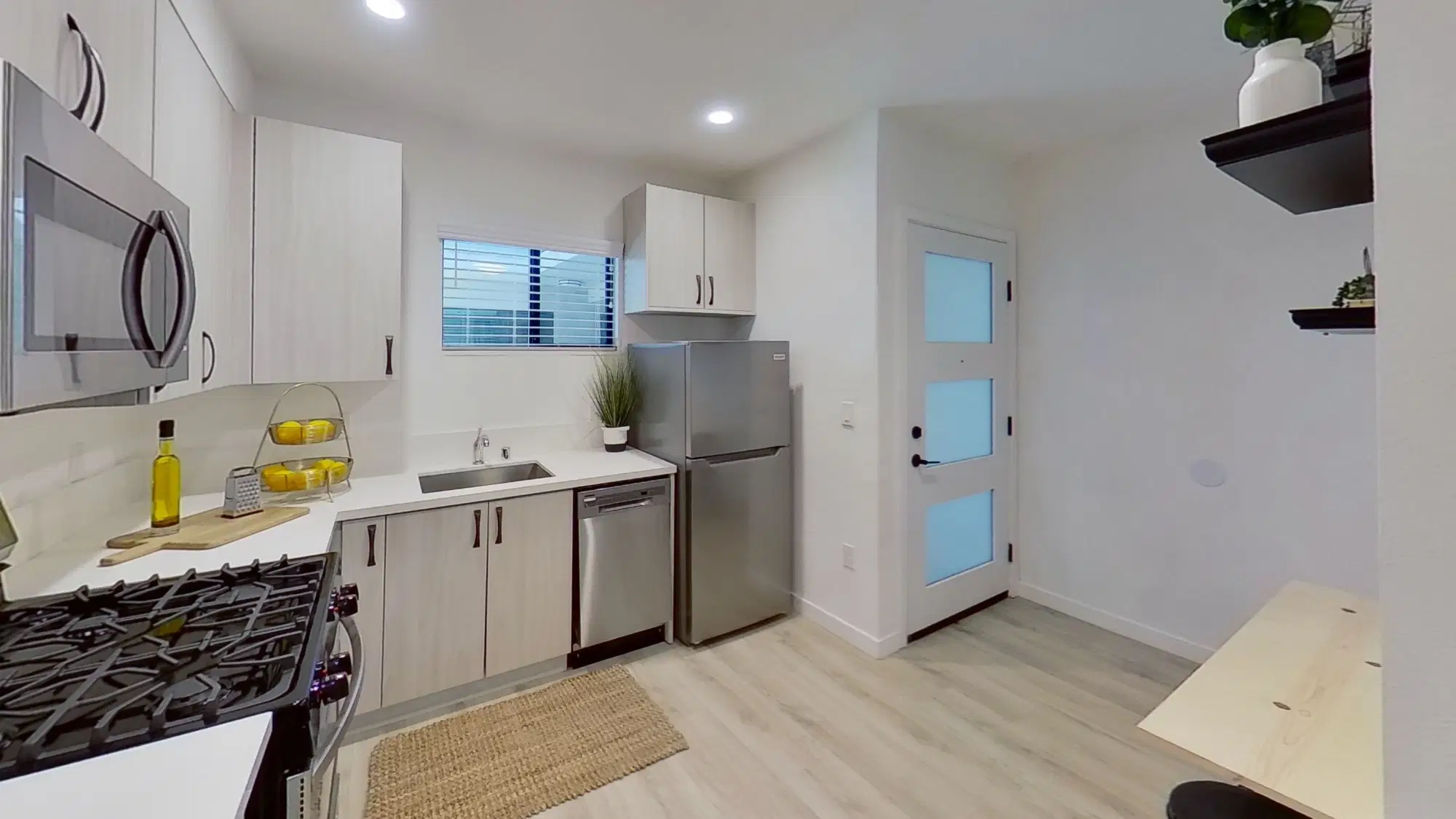 The Series The Dime, Los Angeles – Kitchen