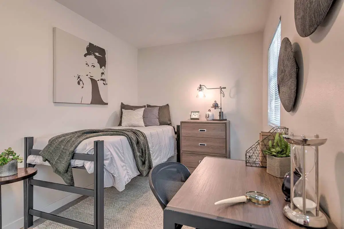The Shrine Collection, Los Angeles – 2 Bed 2 Bath - Bungalows