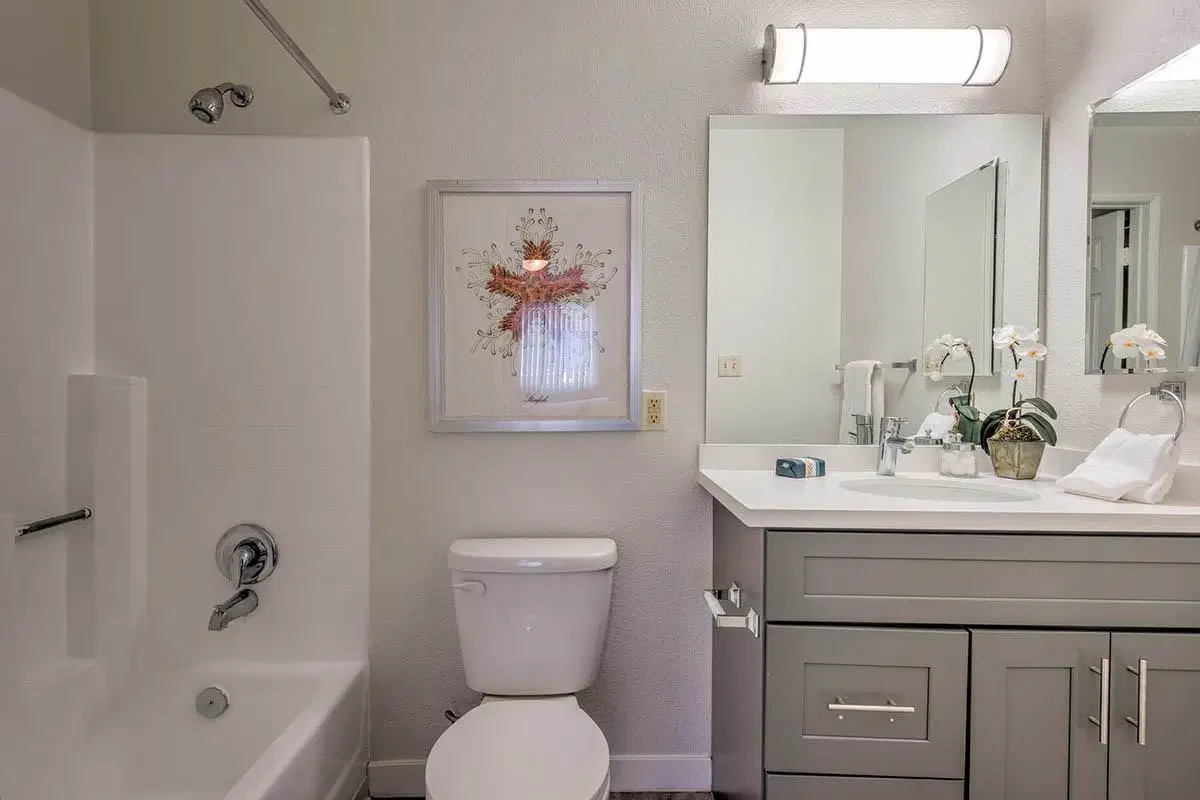 The Shrine Collection, Los Angeles – 3 Bed 2 Bath - Chez Ronnee
