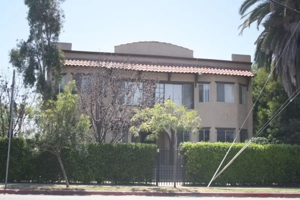 1280 W. Jefferson Blvd, Los Angeles – Exterior
