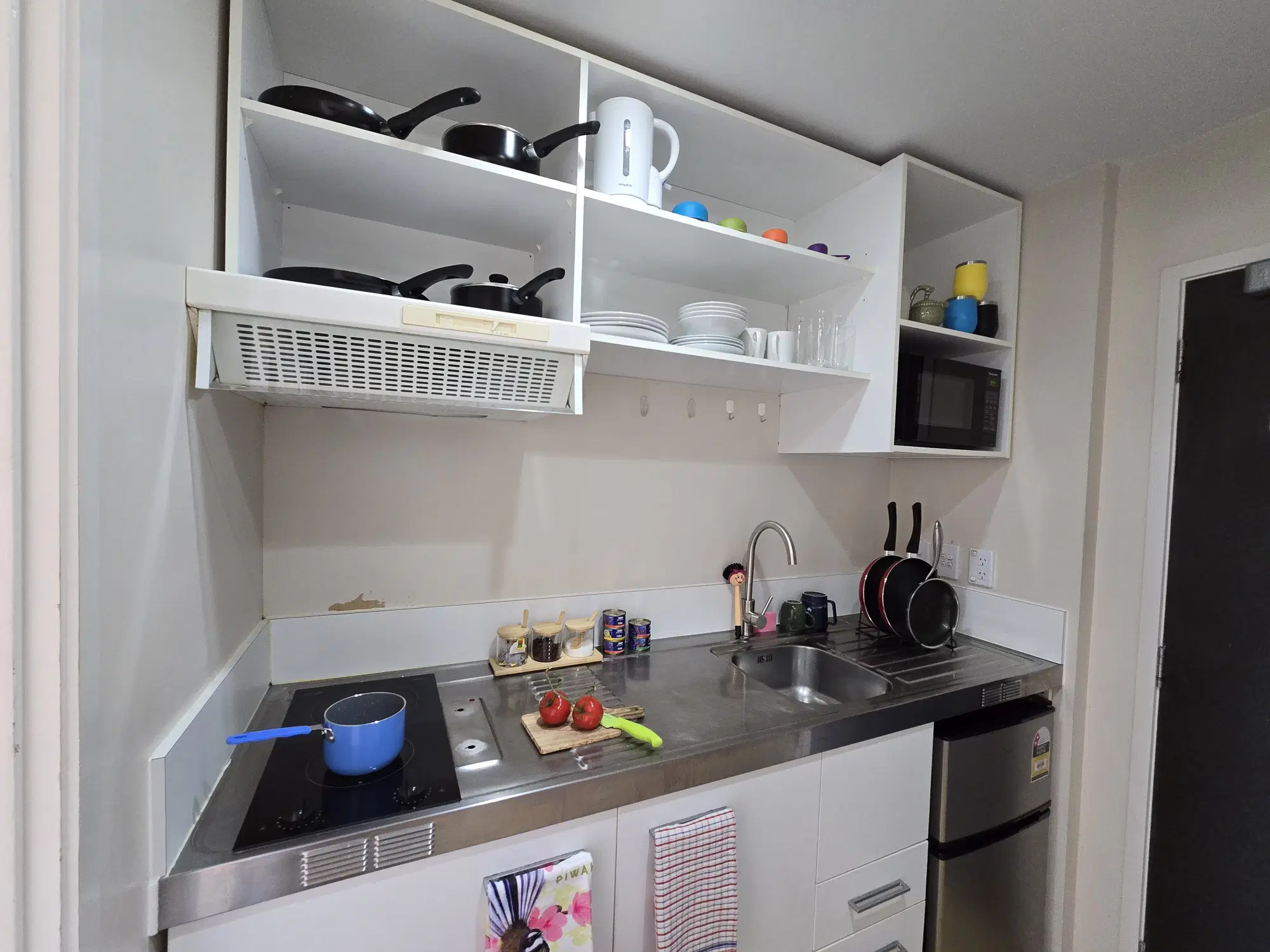 Empire Apartments, Auckland – Big Studio