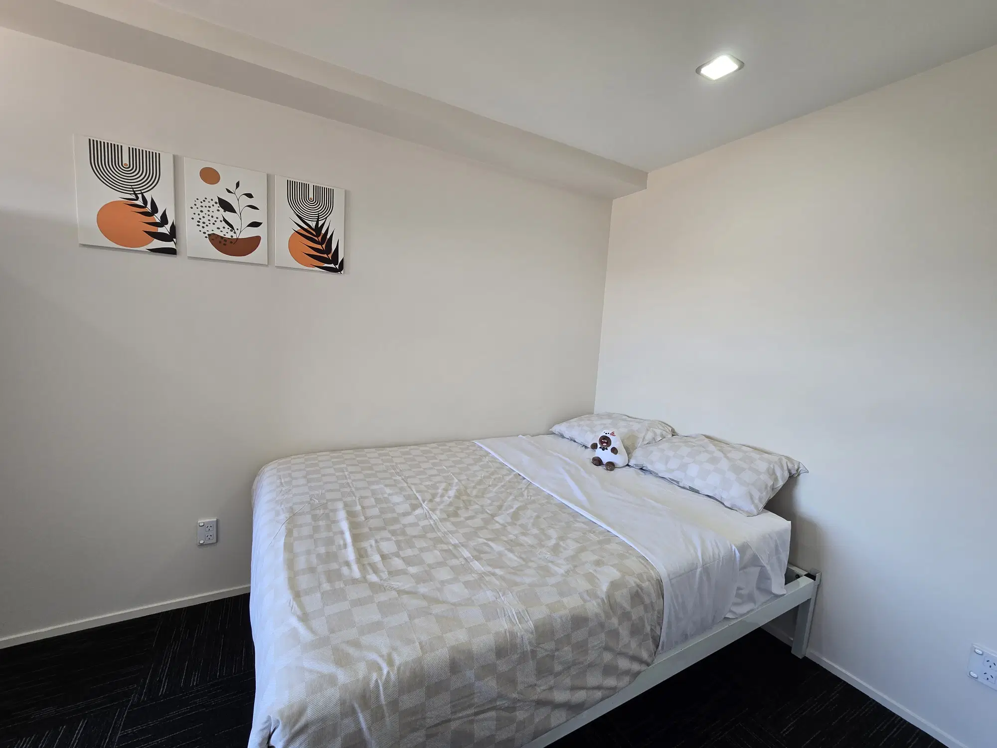 Empire Apartments, Auckland – 3 Bedroom 1 Bathroom Apartment