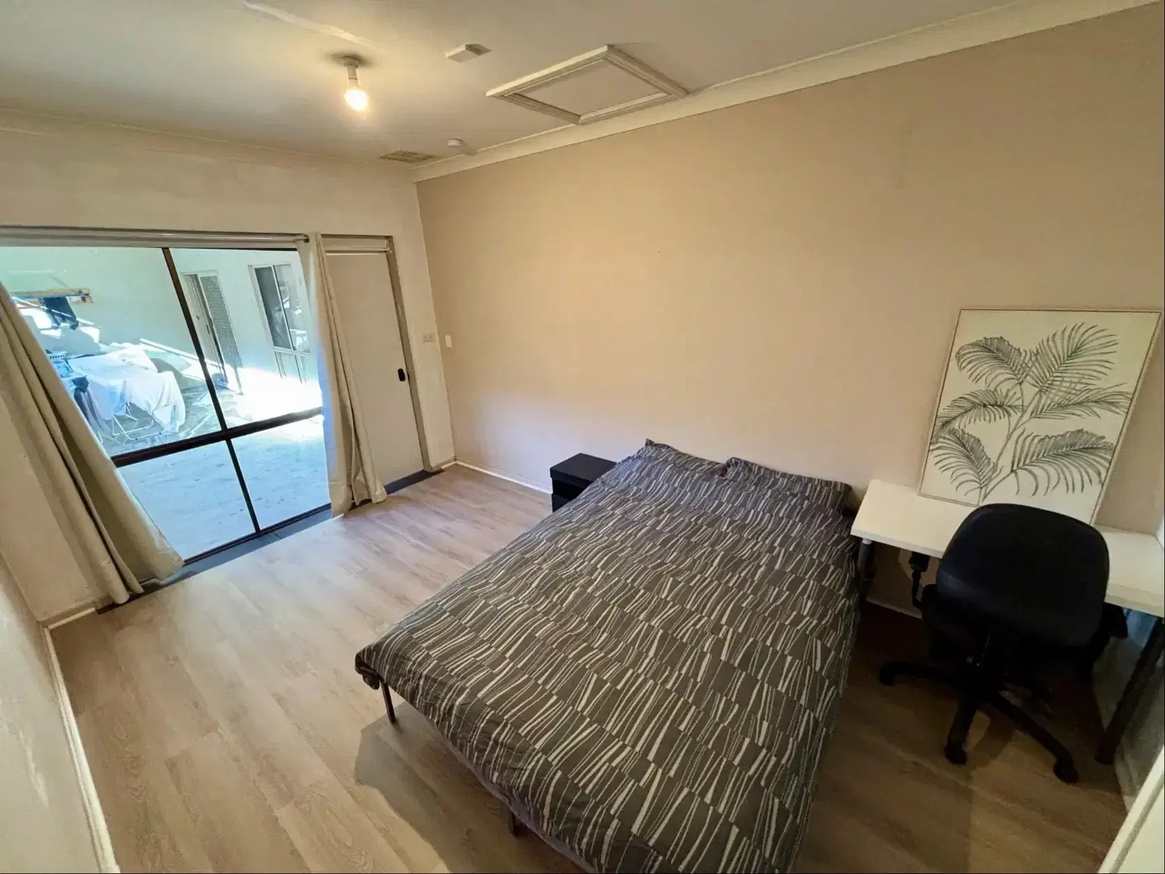 Room In A 8 Bedroom Apartment, 34 Innes Circuit, Mawson Lakes, City Of Salisbury, 5095 – Room 8