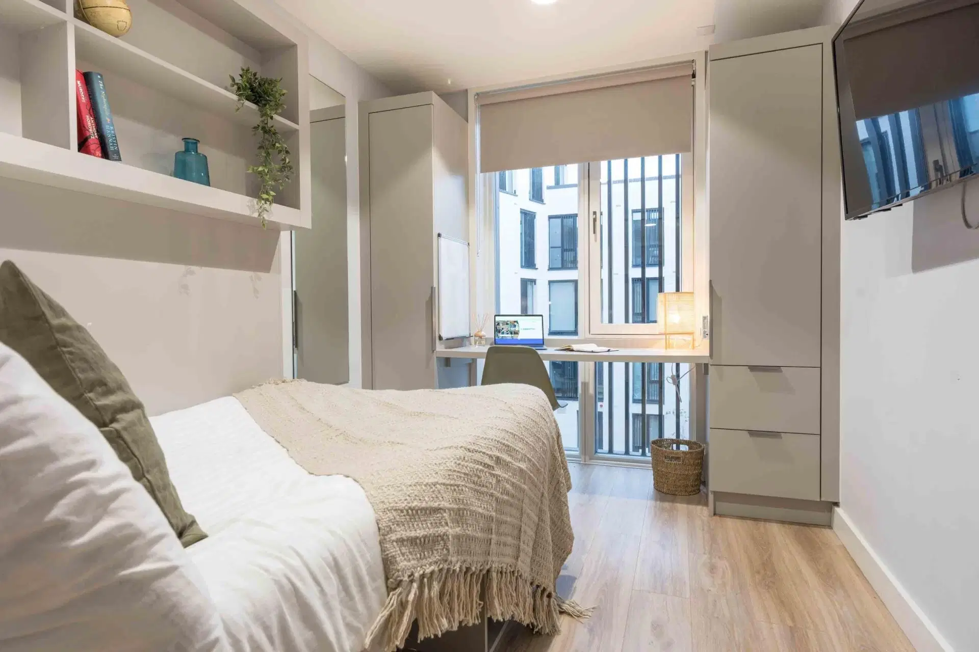 Galway Central, Galway – Gold En Suite Accessible Single