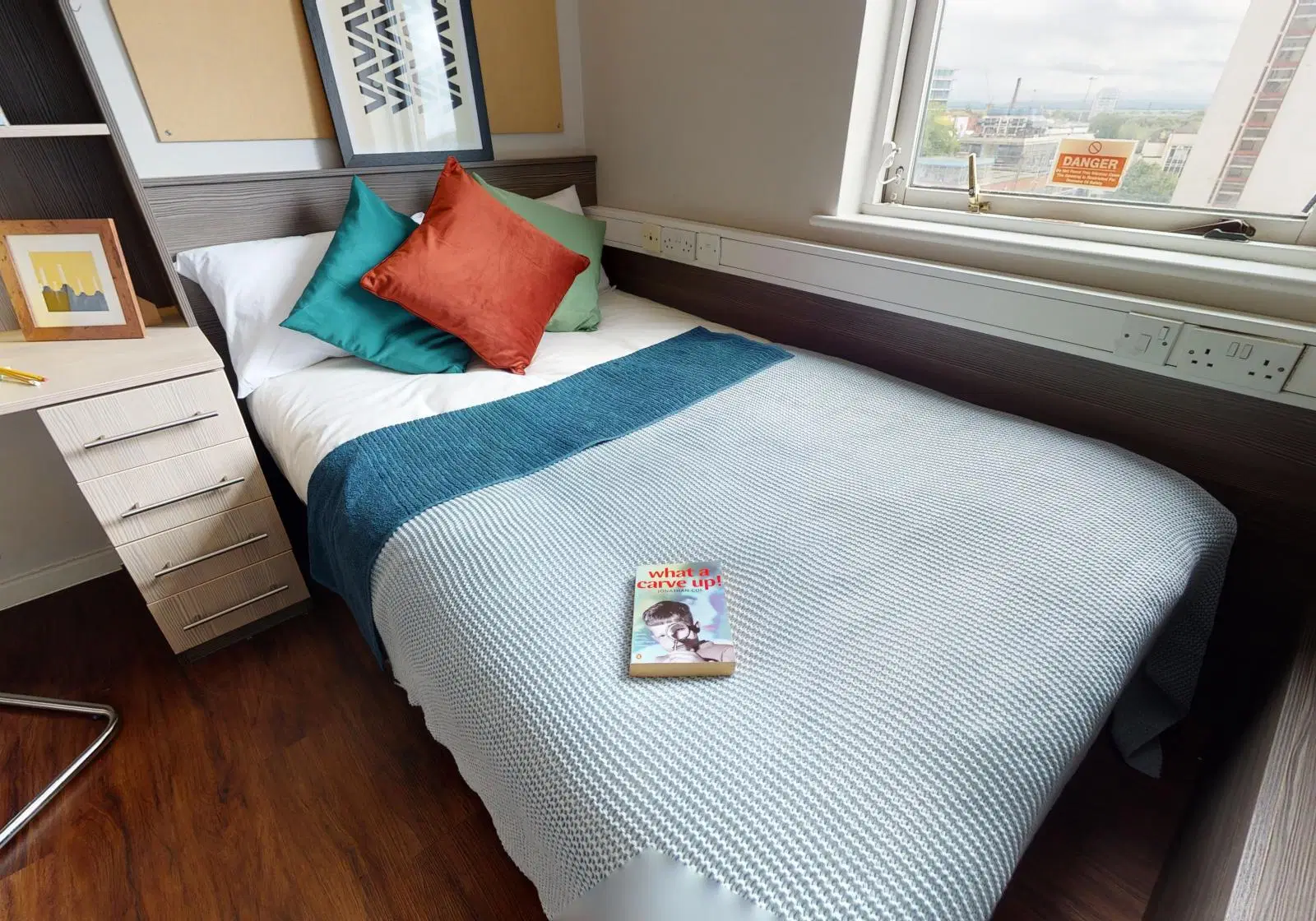 iQ Lambert & Fairfield House, Manchester – Silver En Suite Plus
