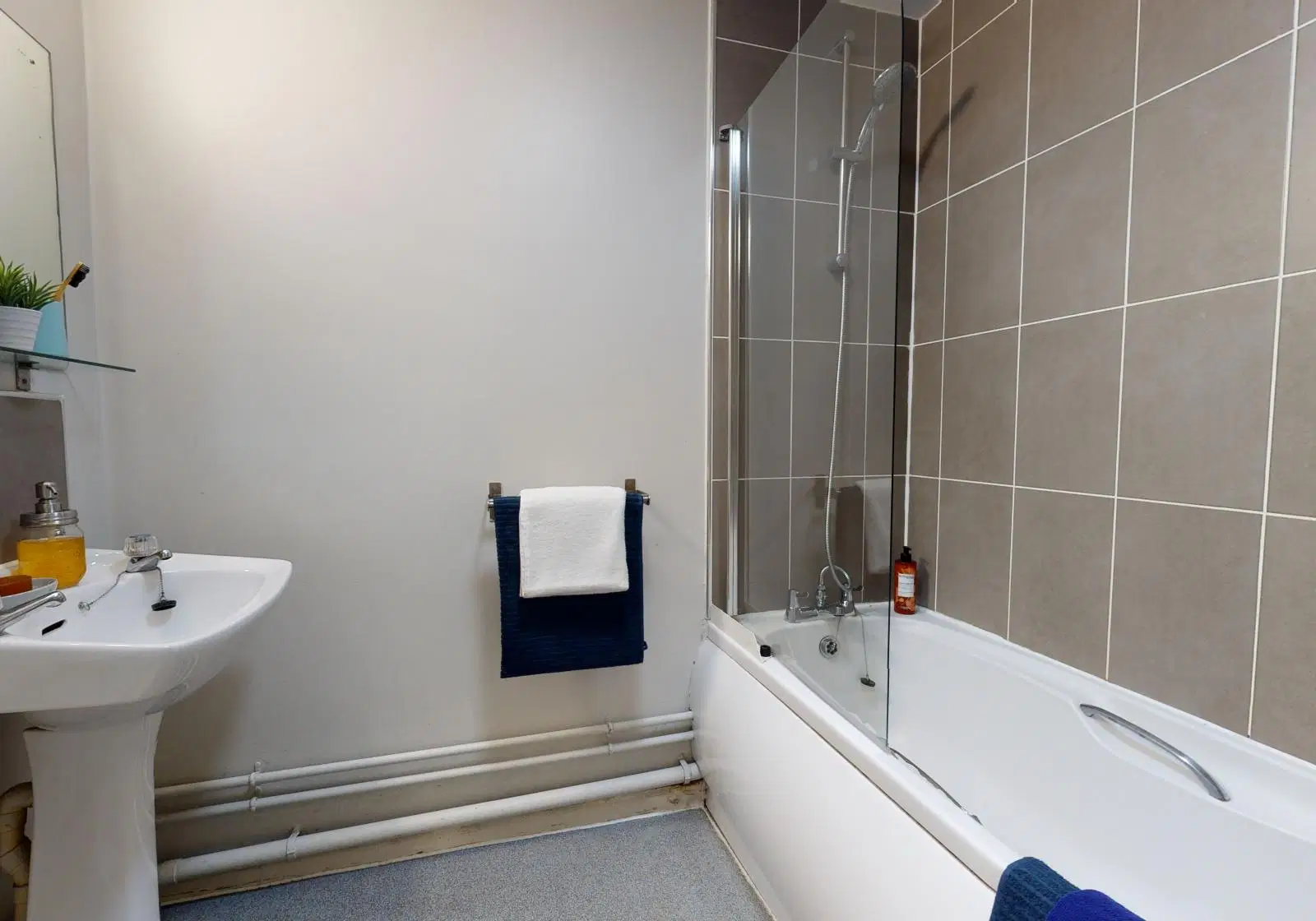 iQ Lambert & Fairfield House, Manchester – Bronze 3 Bed Apartment Plus