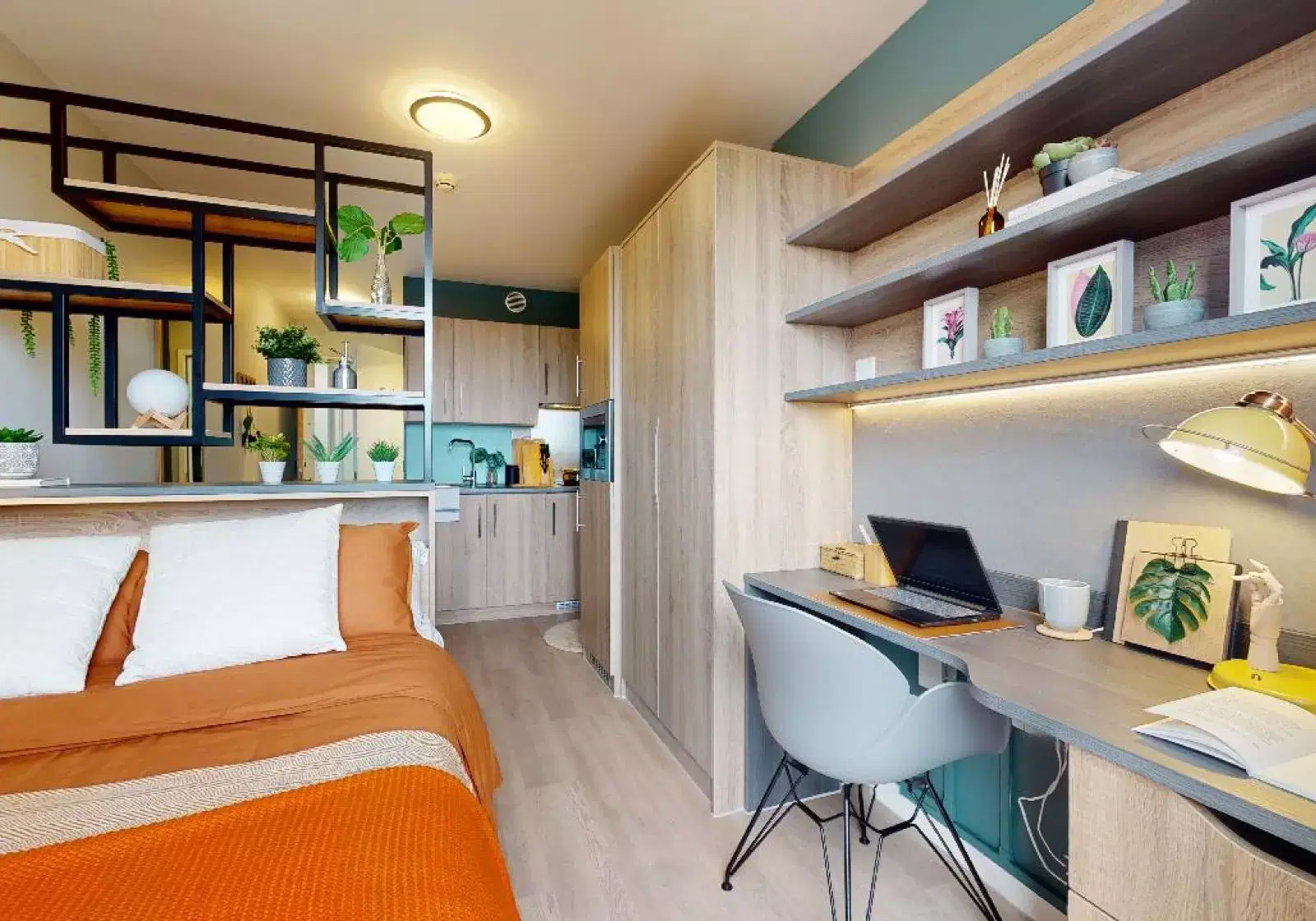 iQ Hammersmith, London – Gold CityView Studio Plus