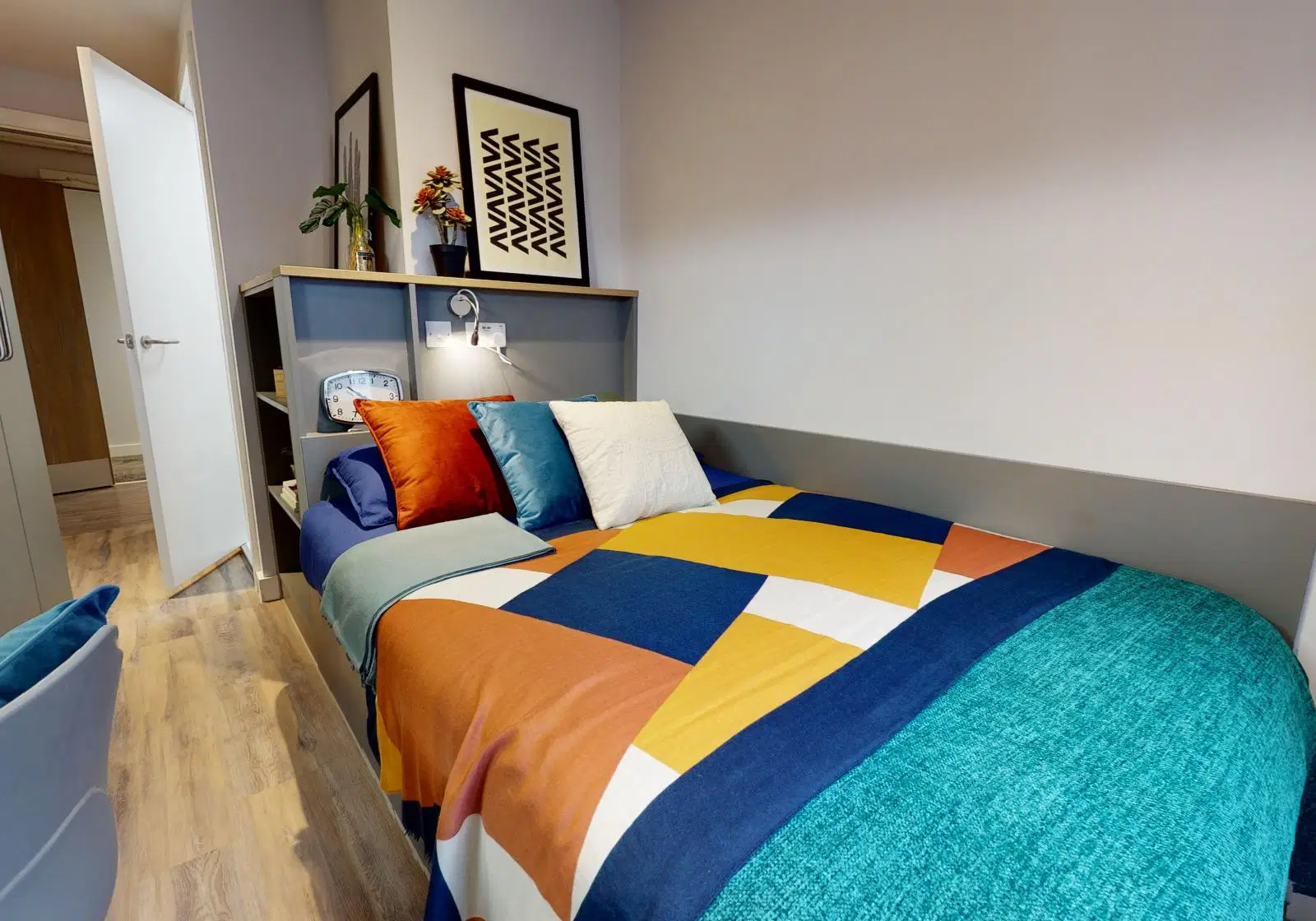 iQ Weaver Place, Coventry – Diamond En Suite Plus