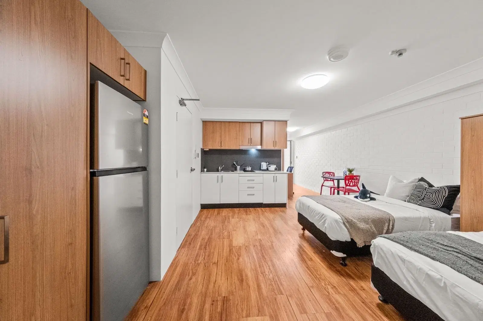 Castle Student Accommodation Dulwich Hill, Sydney – Deluxe Twin Share Studio