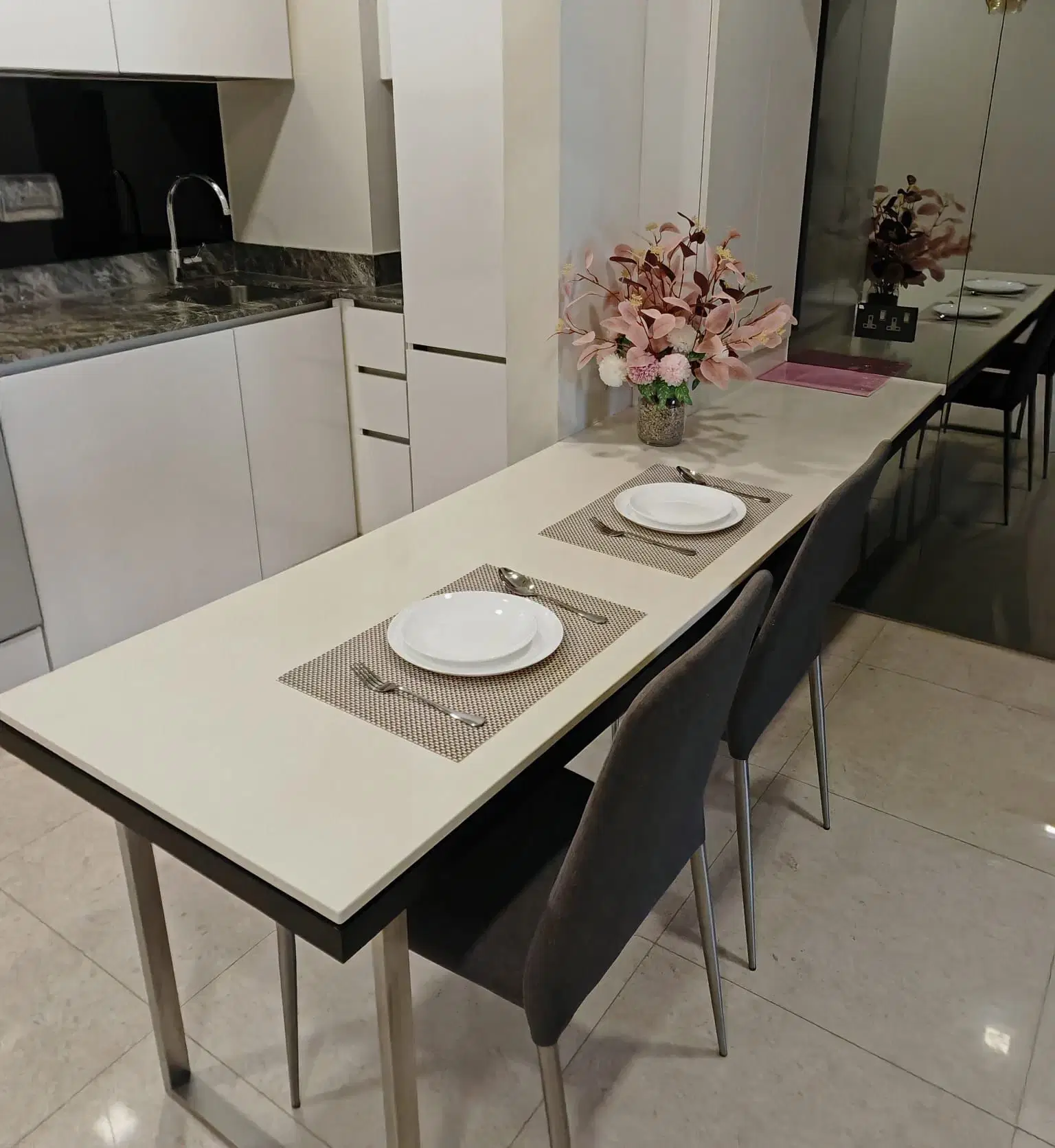 50 Robinson Rd, Robinson Rd – Amenities